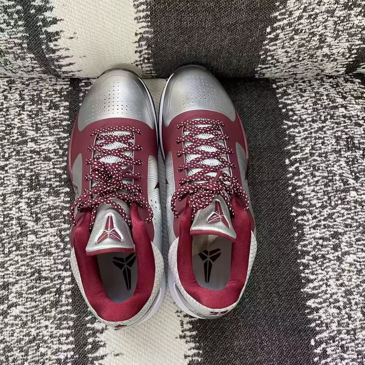 Nike Nike KOBE Red Lowtop Sneakers 11 Men Size US 11 / EU 44 - 6 Thumbnail
