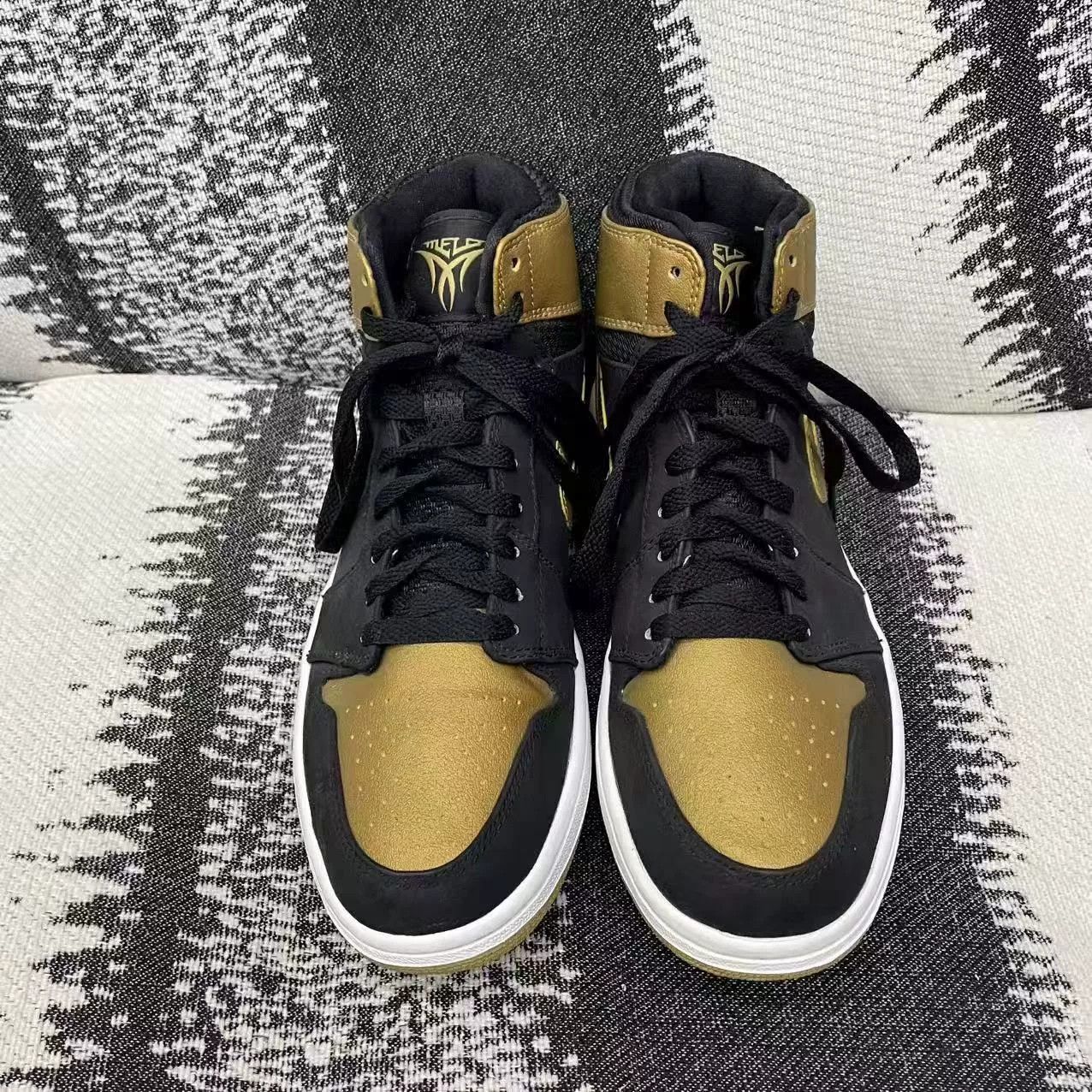 Jordan Brand Jordan Brand AIR JORDAN Yellow Lowtop Sneakers 9 Men Size US 9 / EU 42 - 2 Thumbnail