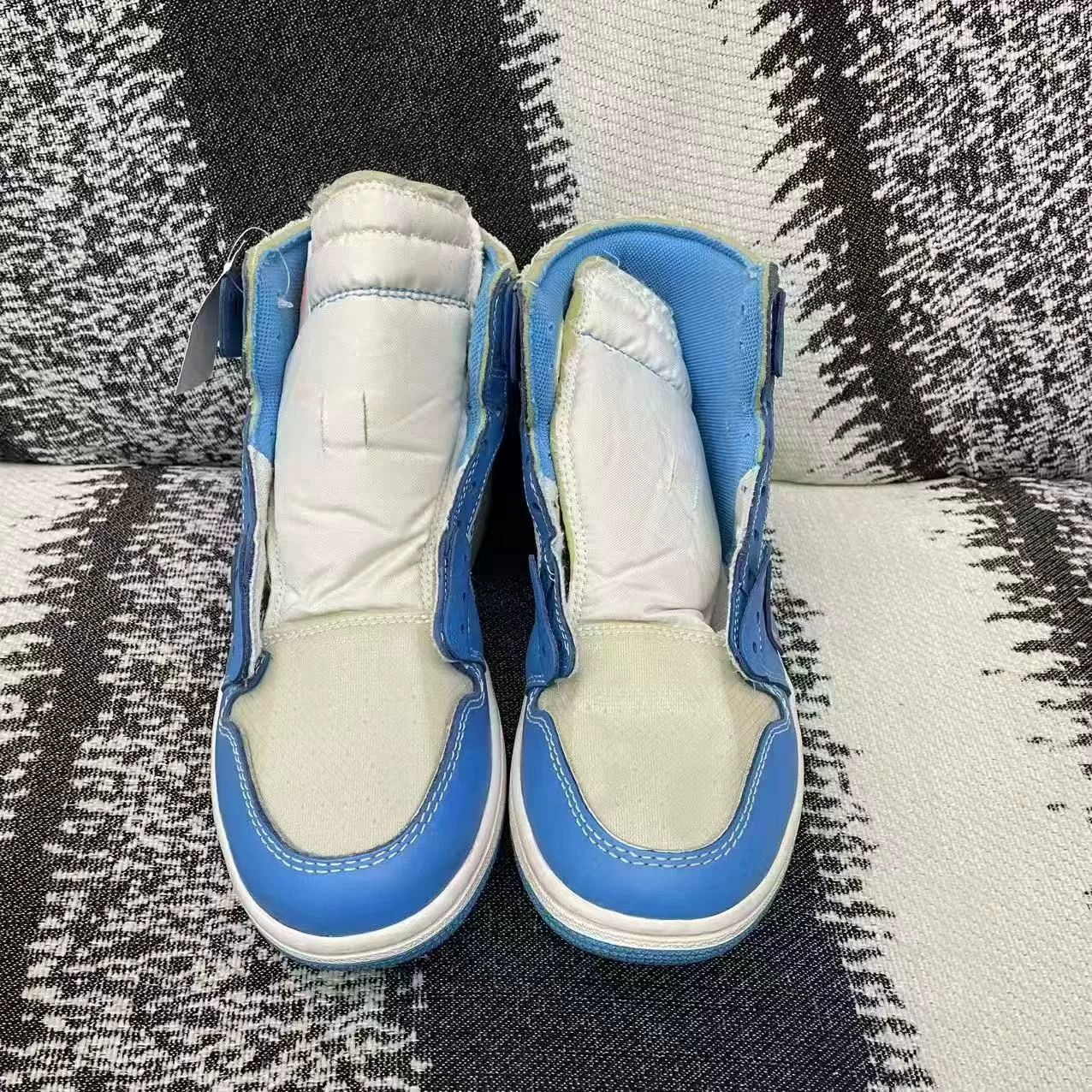 Jordan Brand Jordan Brand AIR JORDAN Blue Lowtop Sneakers 7 Men Size US 7 / EU 40 - 2 Thumbnail
