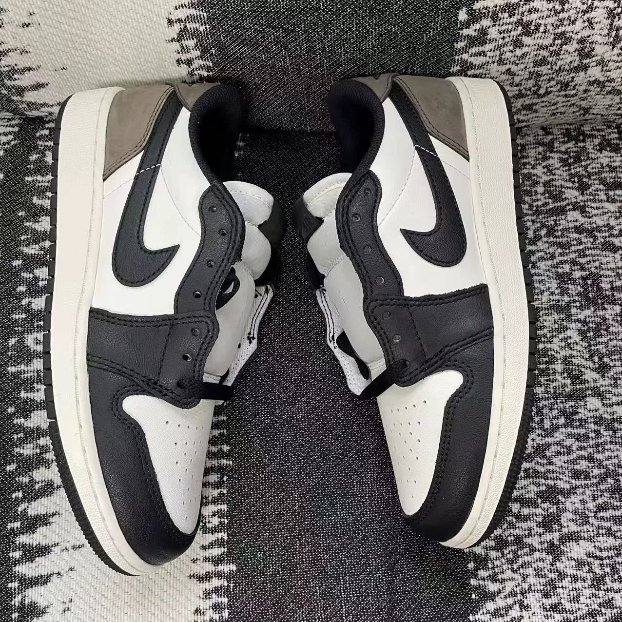 Jordan Brand Jordan Brand AIR JORDAN Black Lowtop Sneakers 5.5 Men Size US 5.5 / EU 38 - 4 Thumbnail