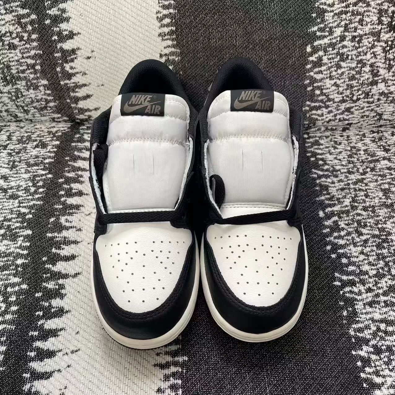 Jordan Brand Jordan Brand AIR JORDAN Black Lowtop Sneakers 5.5 Men Size US 5.5 / EU 38 - 2 Thumbnail
