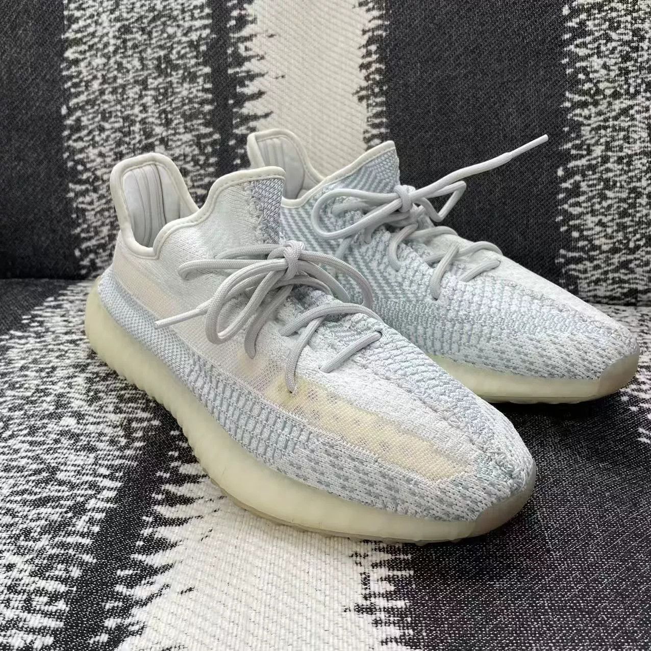 Adidas Adidas YEEZY Blue Lowtop Sneakers 11.5 Men Size US 11.5 / EU 44-45 - 3 Thumbnail