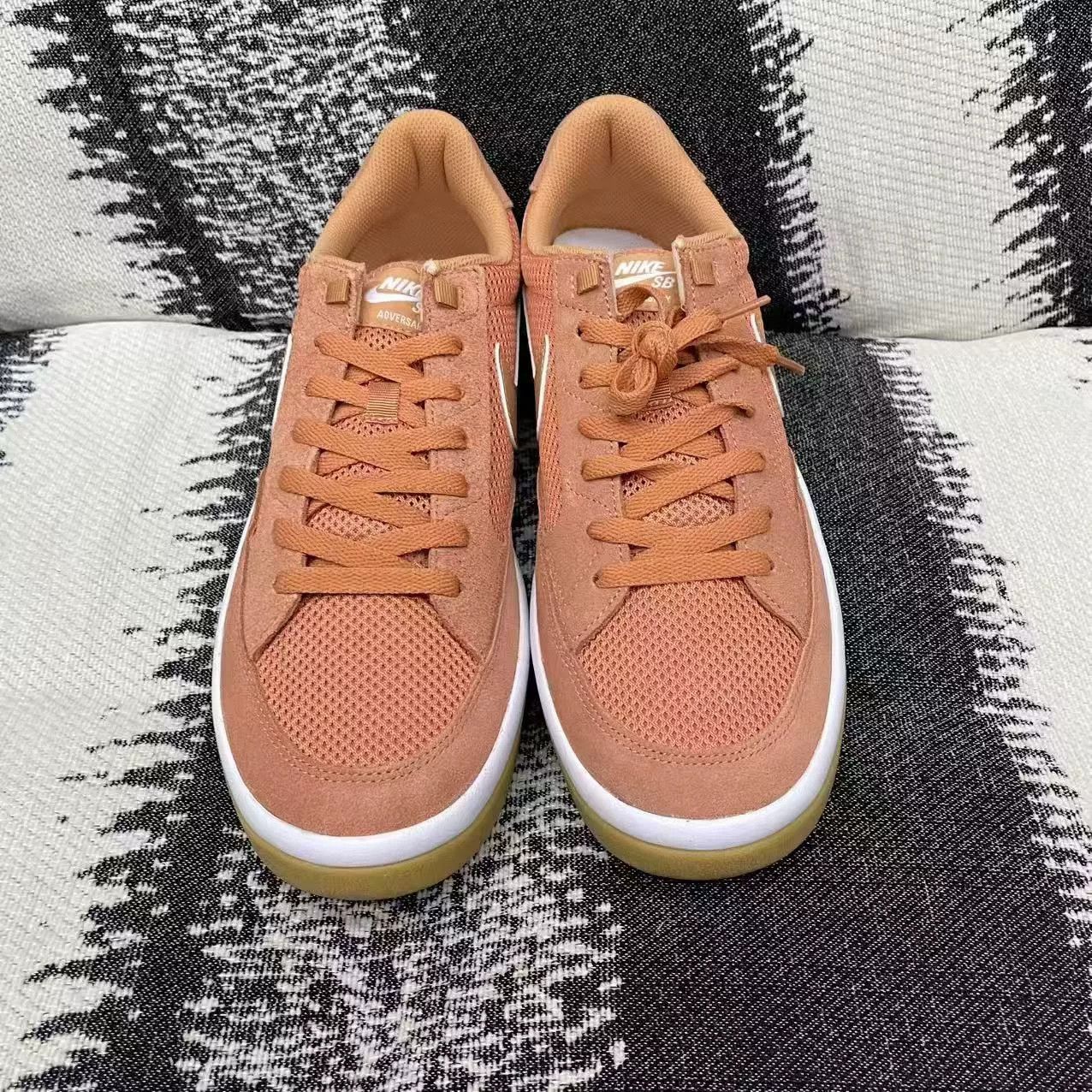 Nike Nike Canvas Orange Lowtop Sneakers 13 Men Size US 13 / EU 46 - 2 Thumbnail