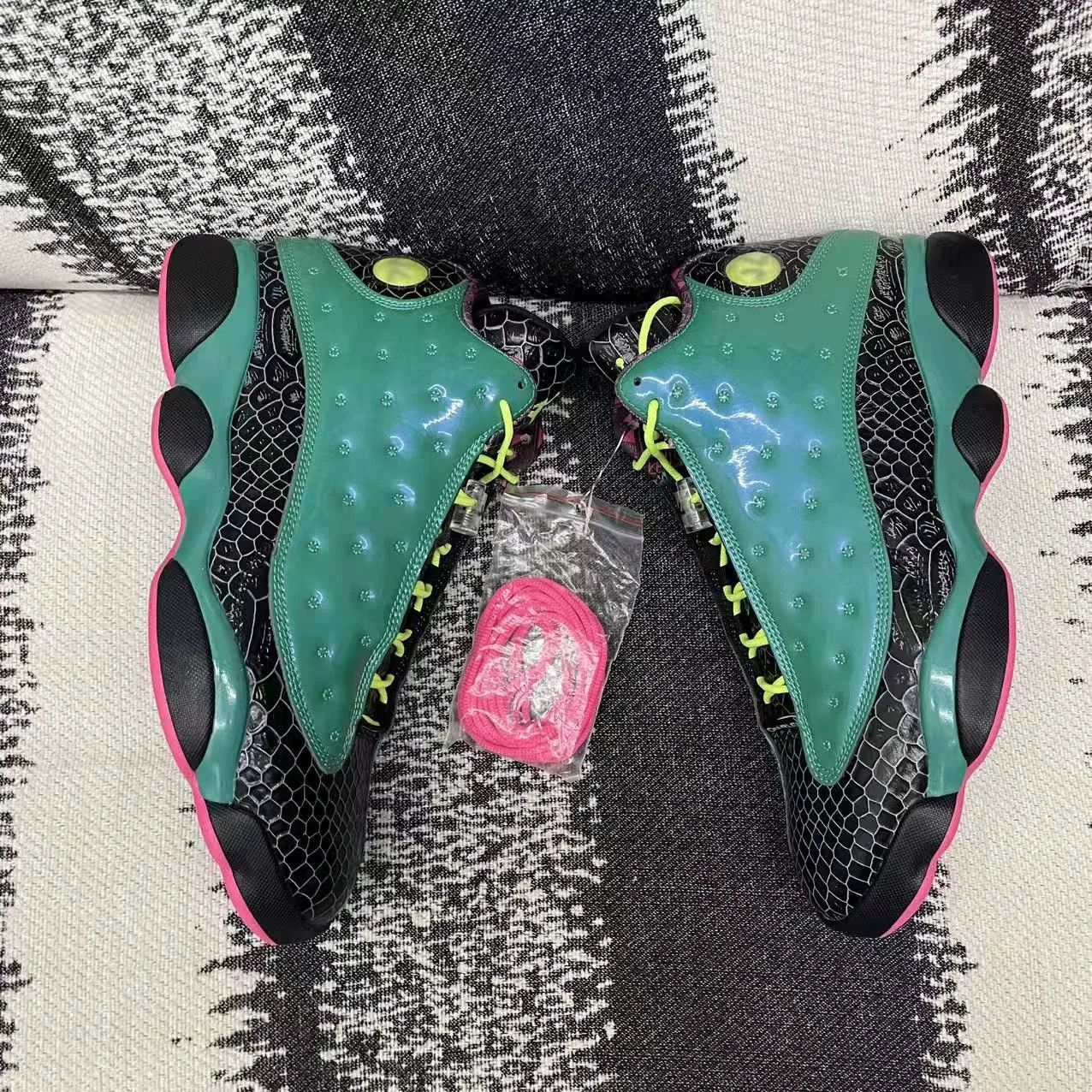 Jordan Brand Jordan Brand AIR JORDAN Green Lowtop Sneakers 12 Men Size US 12 / EU 45 - 4 Thumbnail
