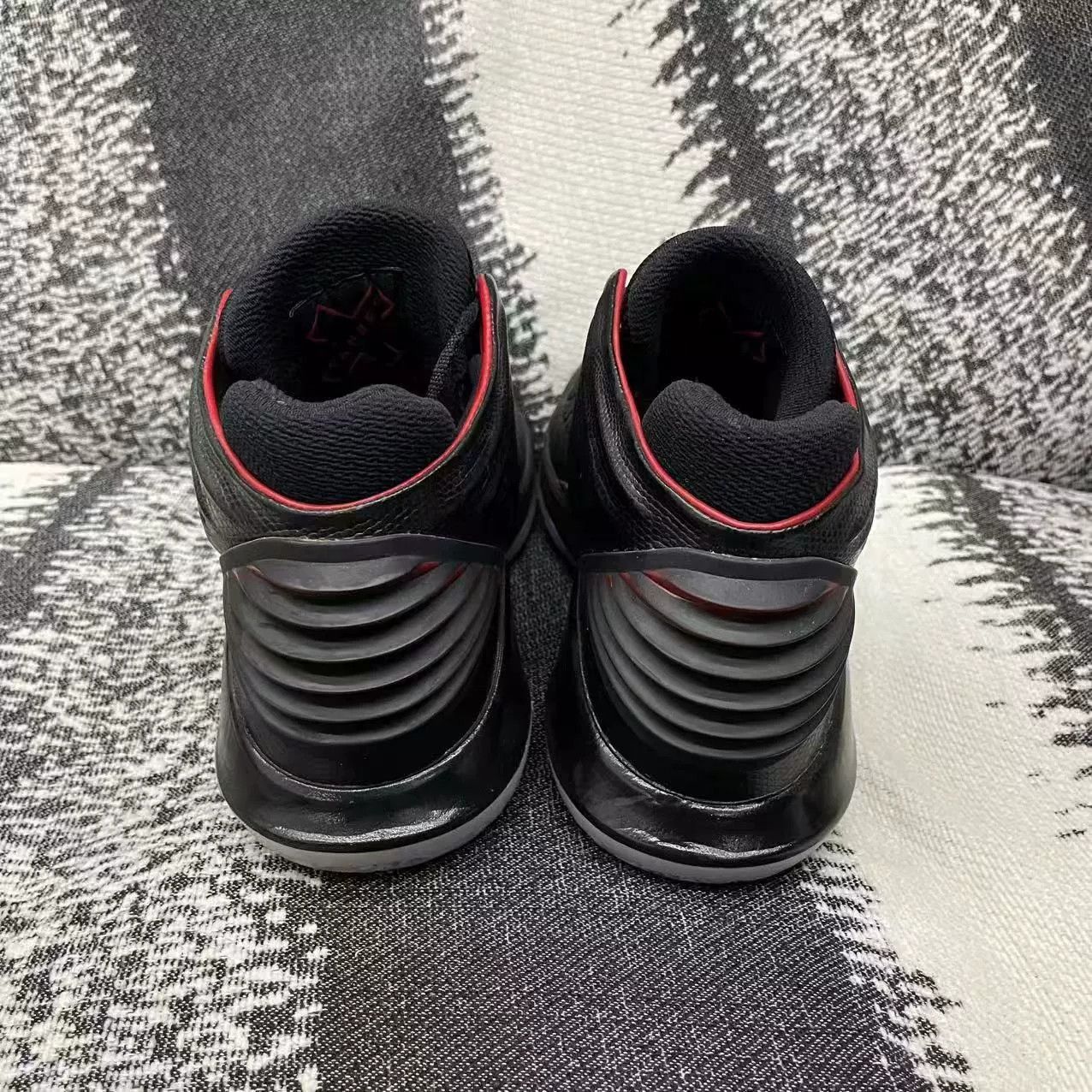 Jordan Brand Jordan Brand AIR JORDAN Black Lowtop Sneakers 9 Men Size US 9 / EU 42 - 6 Thumbnail