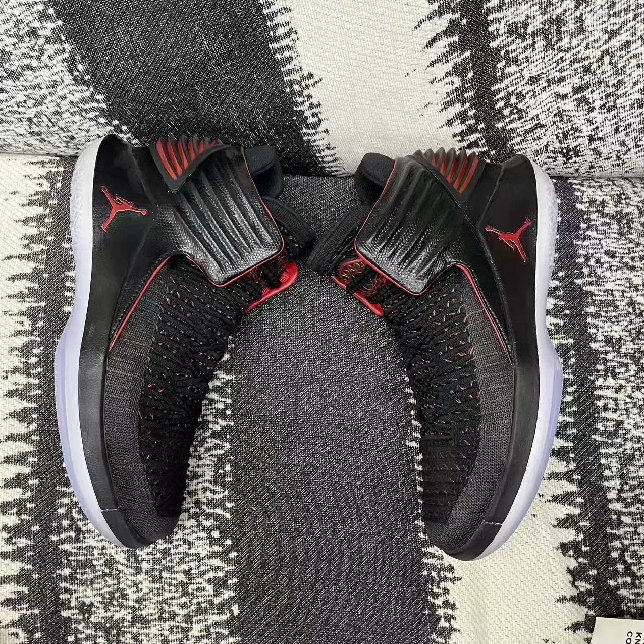 Jordan Brand Jordan Brand AIR JORDAN Black Lowtop Sneakers 9 Men Size US 9 / EU 42 - 5 Thumbnail