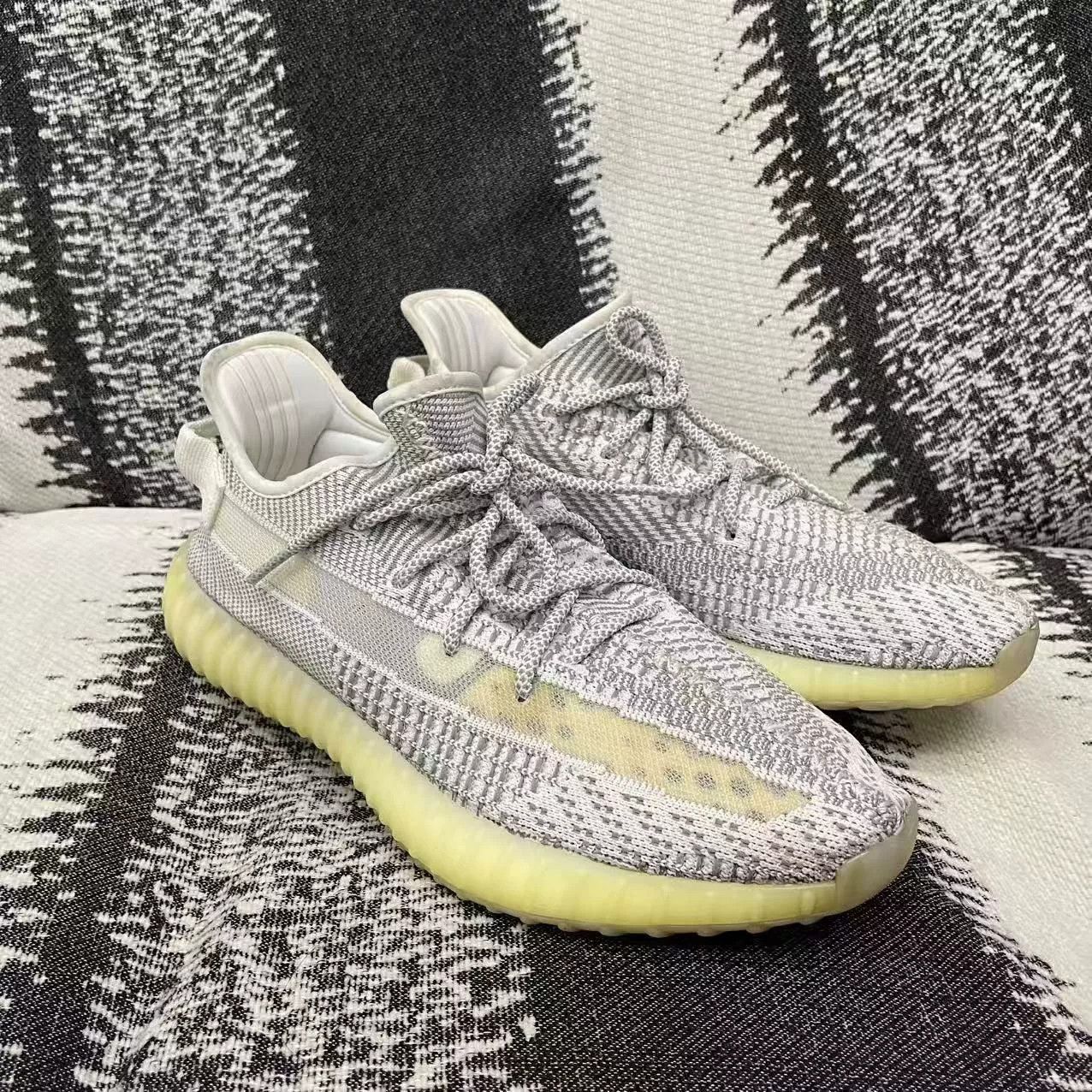 Adidas Adidas YEEZY White Lowtop Sneakers 12 Men Size US 12 / EU 45 - 3 Thumbnail