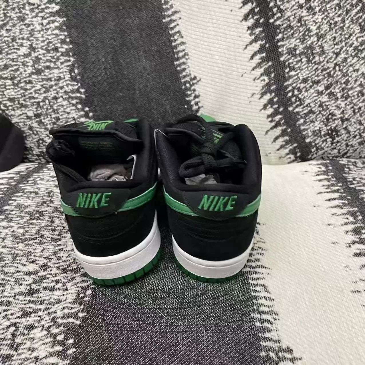 Nike Nike DUNK Green Lowtop Sneakers 5.5 Men Size US 5.5 / EU 38 - 5 Thumbnail