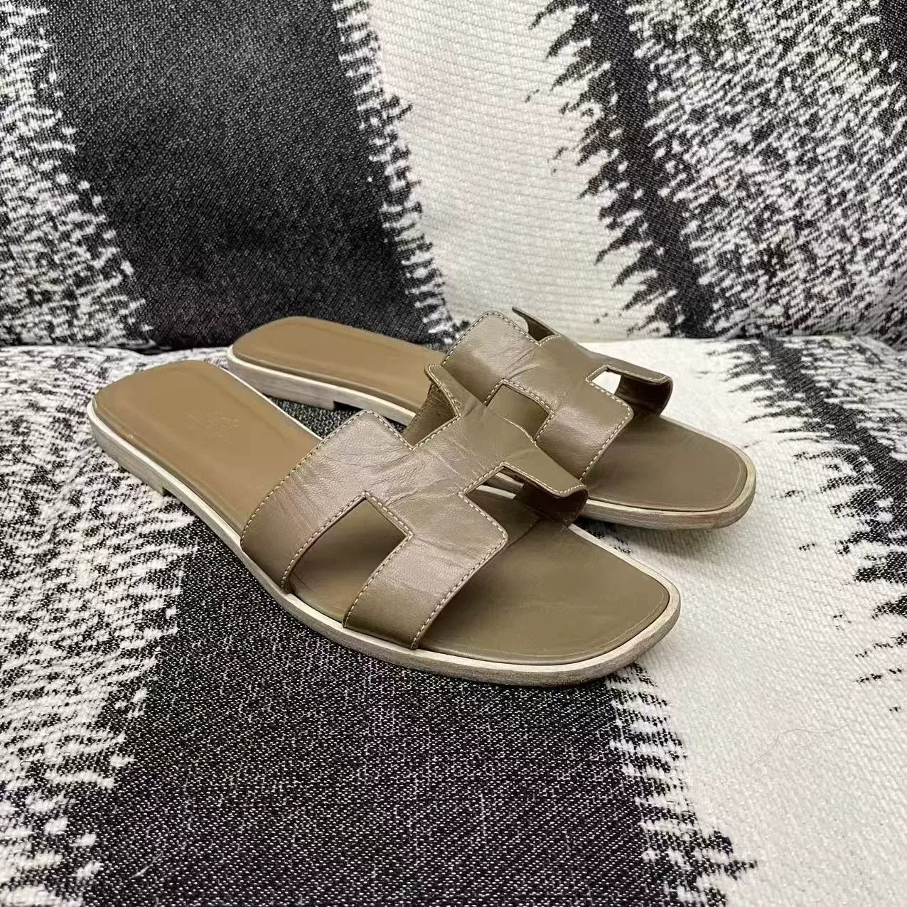 Hermes Hermes Brown Sandals us_9 Women Size US 9 / IT 39 - 3 Thumbnail