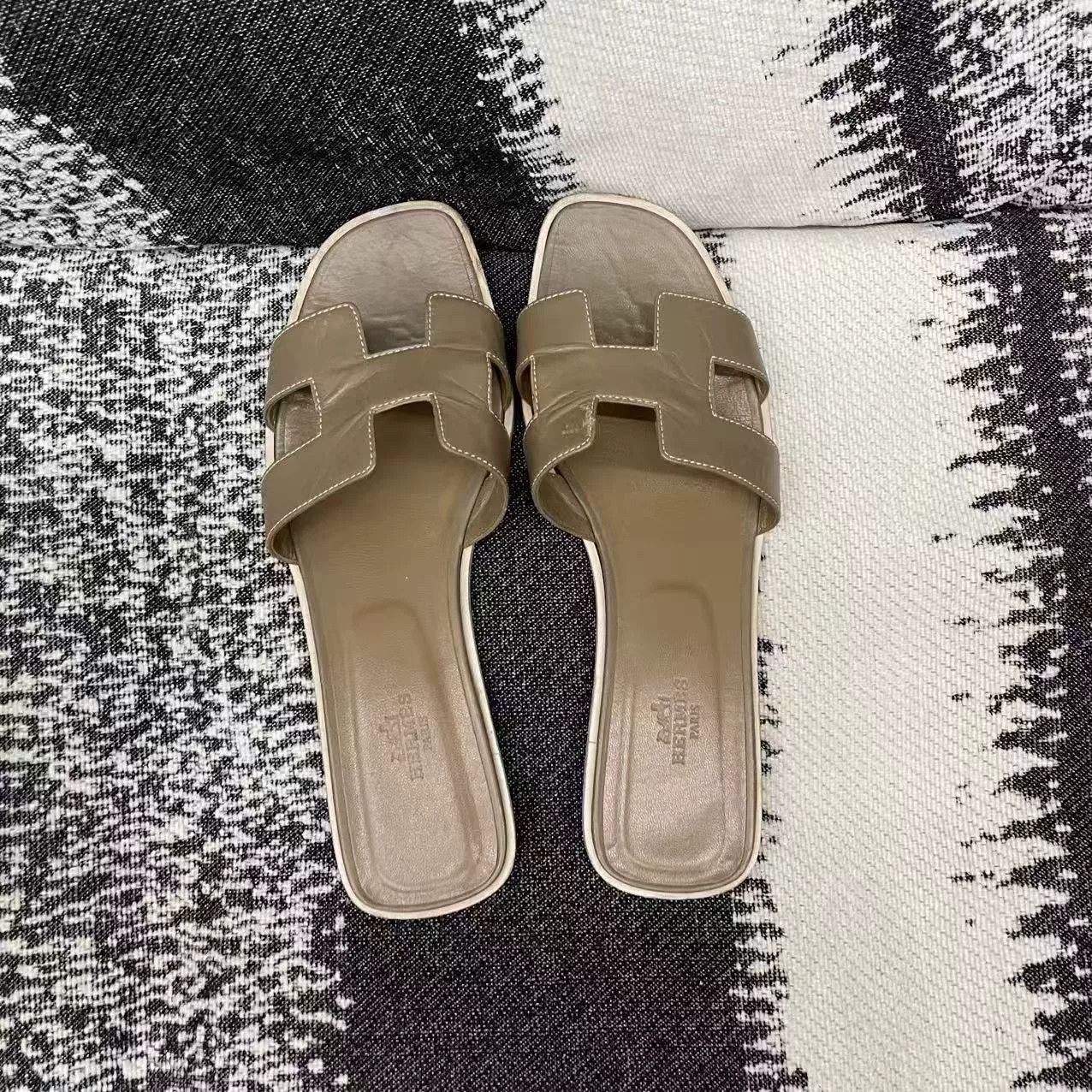 Hermes Hermes Brown Sandals us_9 Women Size US 9 / IT 39 - 5 Thumbnail