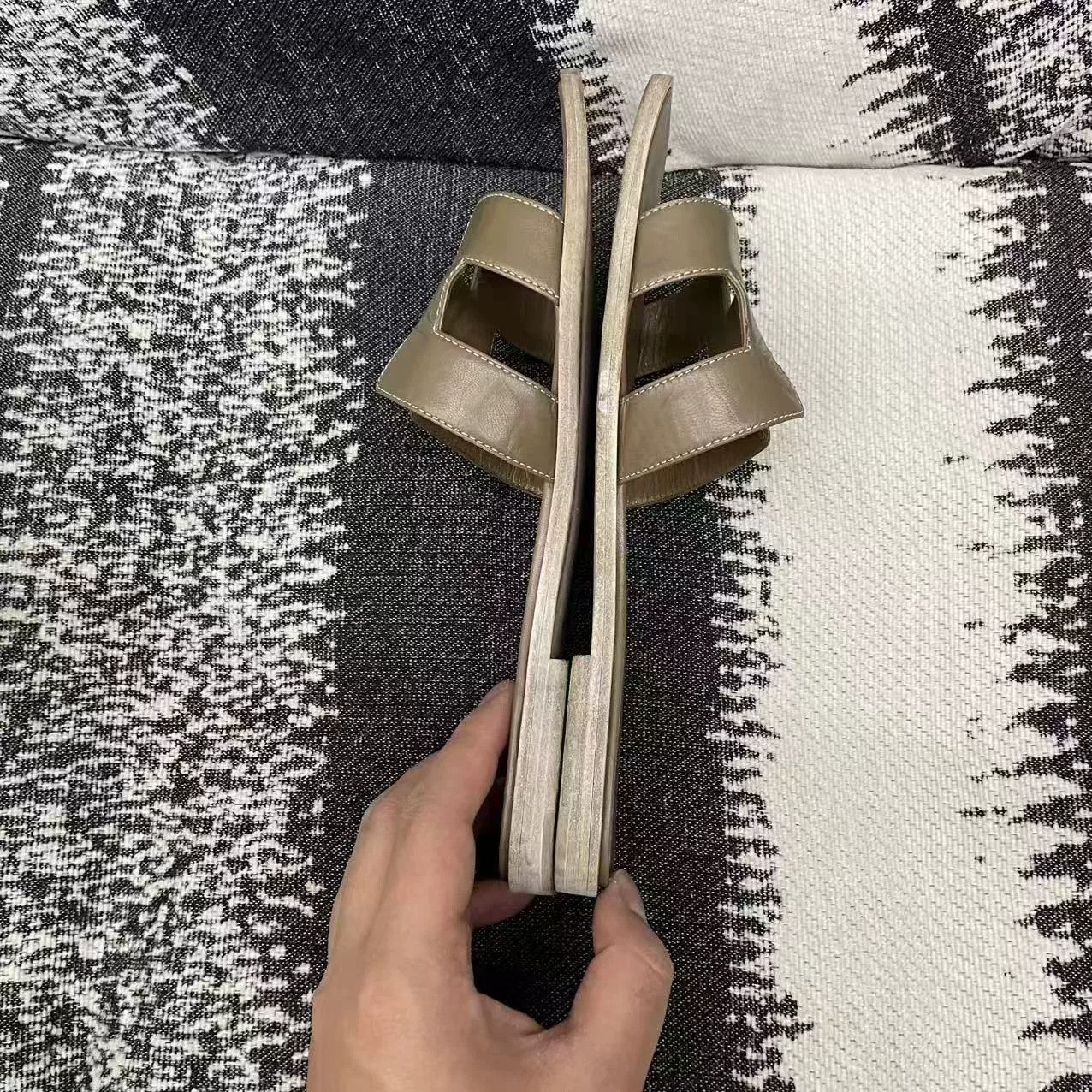 Hermes Hermes Brown Sandals us_9 Women Size US 9 / IT 39 - 6 Thumbnail