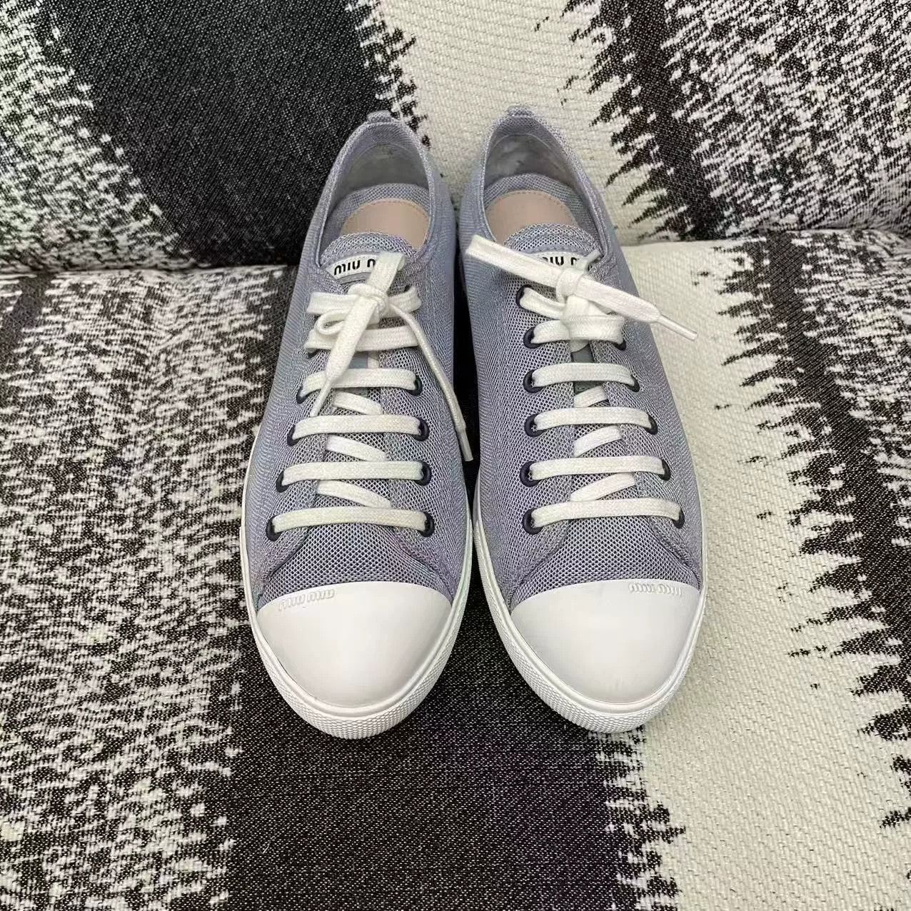 Miu Miu Miu Miu Canvas Denim Blue Lowtop Sneakers us_10 Women Size US 10 / IT 40 - 2 Thumbnail