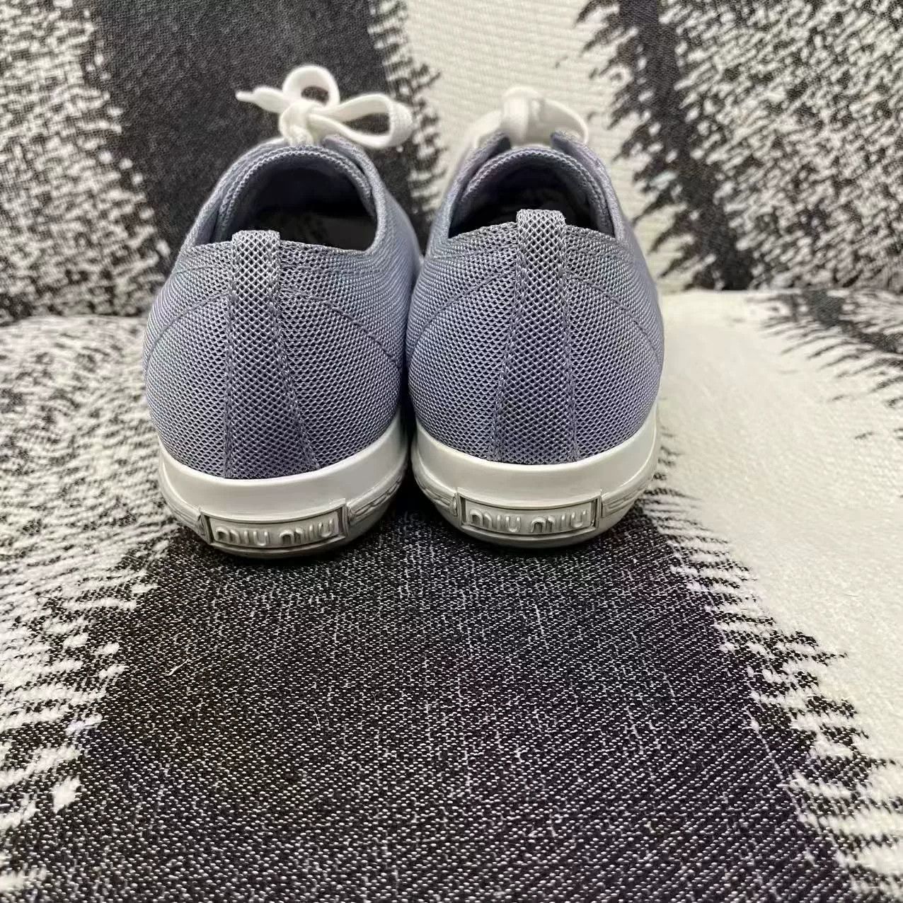Miu Miu Miu Miu Canvas Denim Blue Lowtop Sneakers us_10 Women Size US 10 / IT 40 - 6 Thumbnail