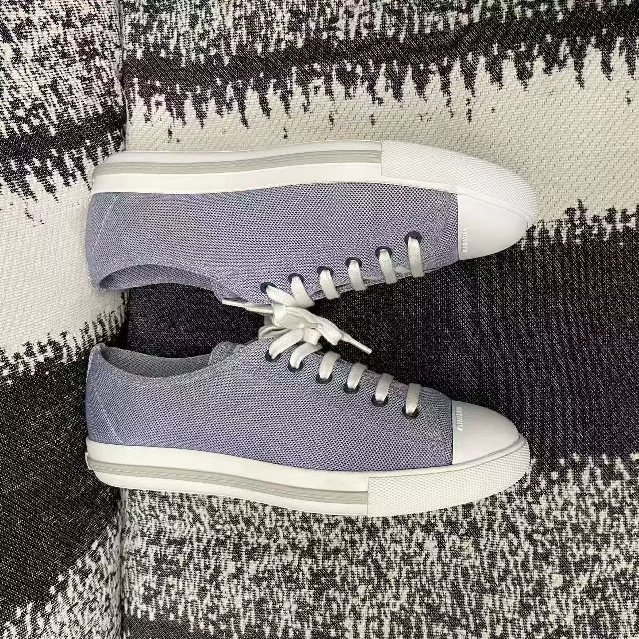 Miu Miu Miu Miu Canvas Denim Blue Lowtop Sneakers us_10 Women Size US 10 / IT 40 - 5 Thumbnail