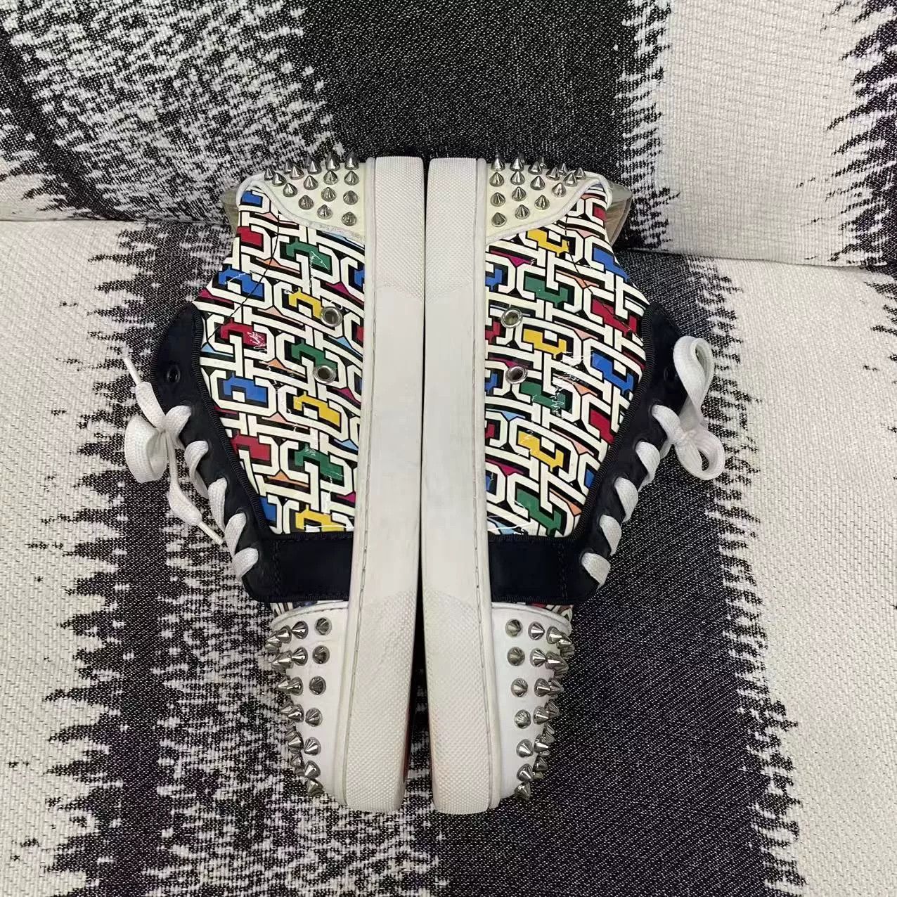 Christian Louboutin Christian Louboutin Printed Graphic Red Lowtop Sneakers Men Size US 9 / EU 42 - 4 Thumbnail
