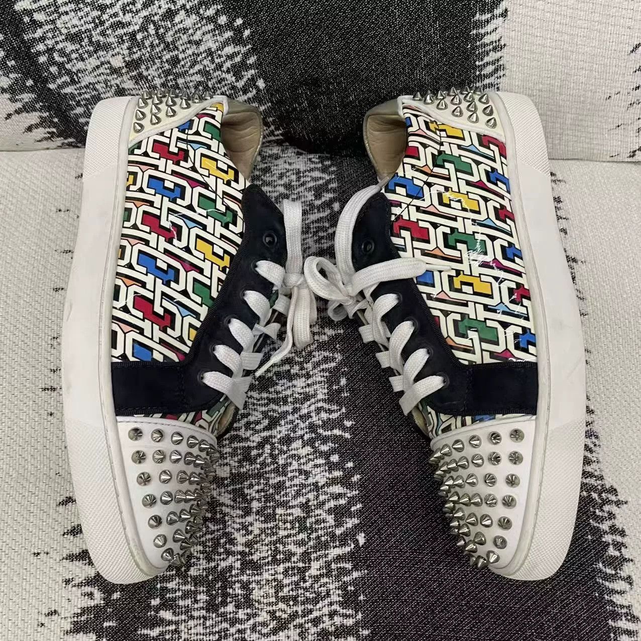 Christian Louboutin Christian Louboutin Printed Graphic Red Lowtop Sneakers Men Size US 9 / EU 42 - 5 Thumbnail