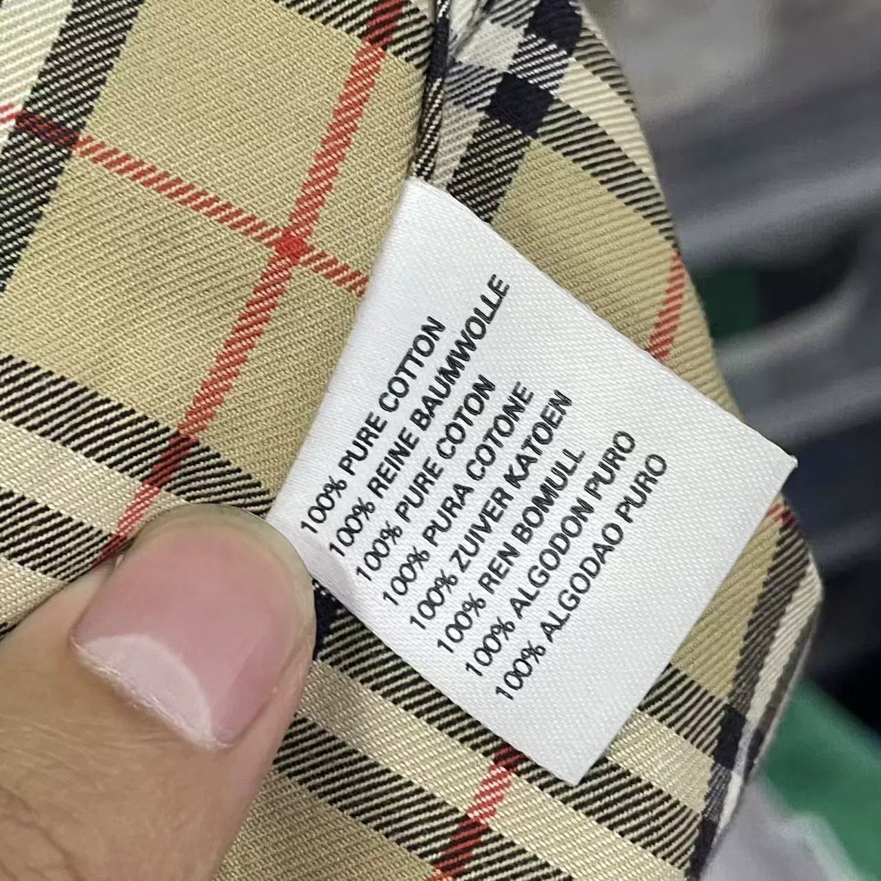 Burberry Burberry Retro Plaid Beige T-Shirt S Women Size S / US 4 / IT 40 - 4 Thumbnail