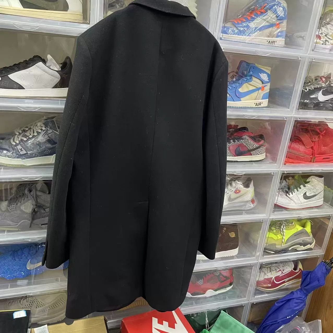 Prada Prada Black Heavy Coat xl Men Size US XL / EU 56 / 4 - 2 Thumbnail
