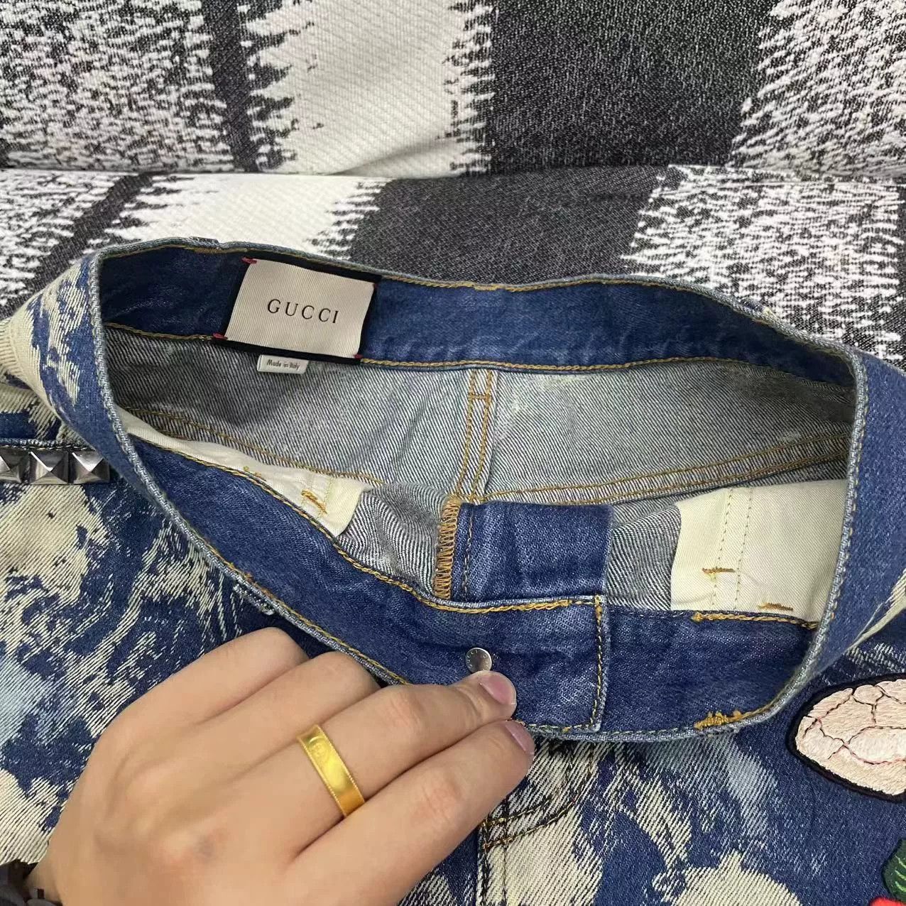 Gucci Gucci Denim Embroidered Multi Skirt 28 Women Size 28" / US 6 / IT 42 - 6 Thumbnail