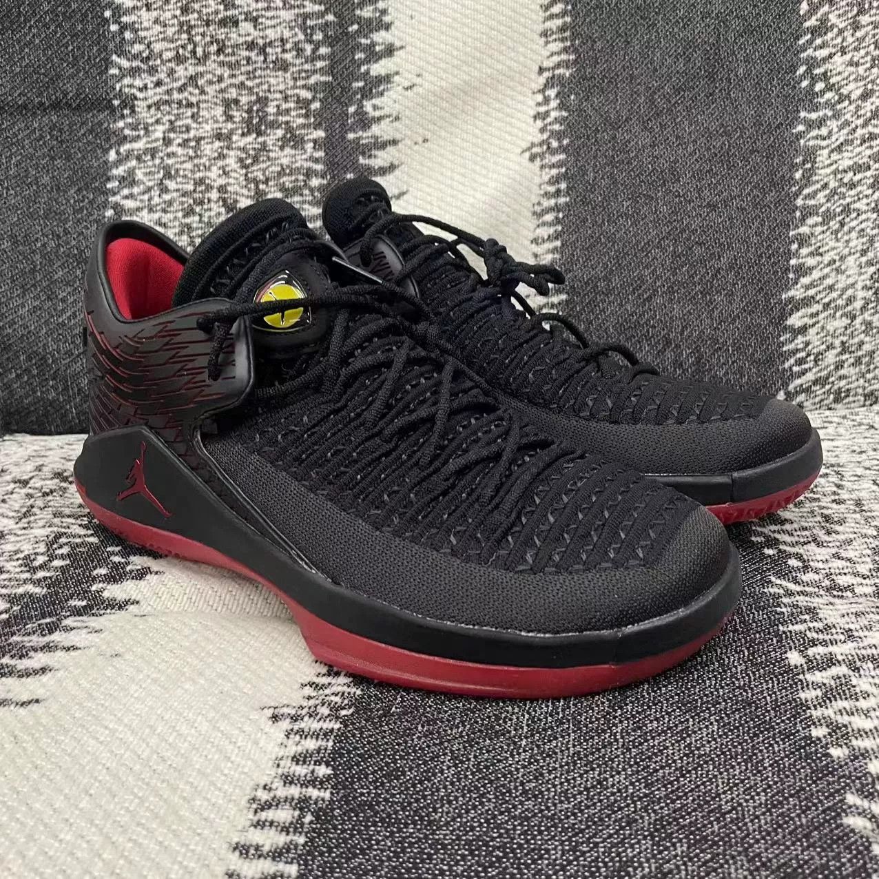 Jordan Brand Jordan Brand AIR JORDAN Black Lowtop Sneakers 8 Men Size US 8 / EU 41 - 3 Thumbnail