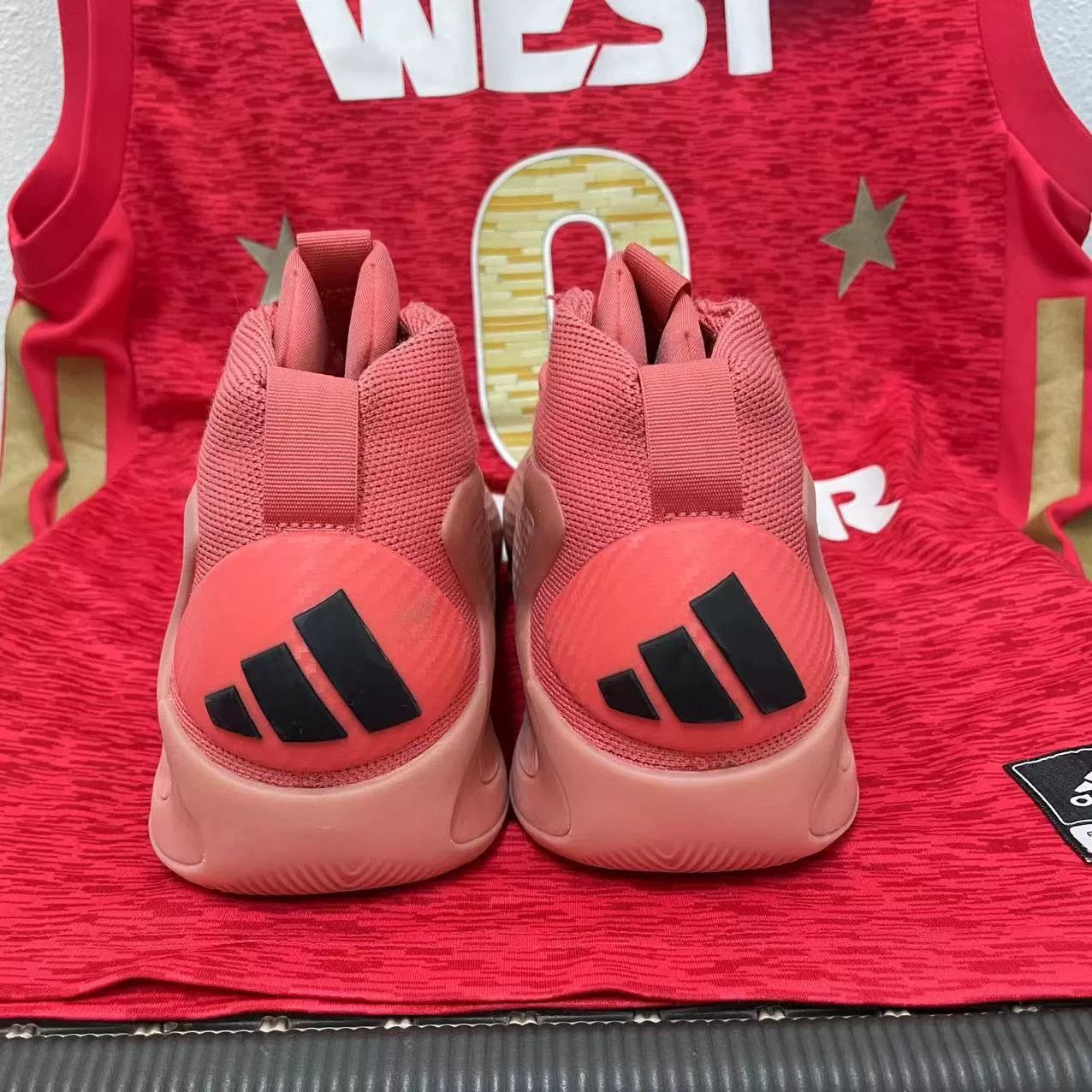 Adidas Adidas Pink Lowtop Sneakers 9 Men Size US 9 / EU 42 - 6 Thumbnail
