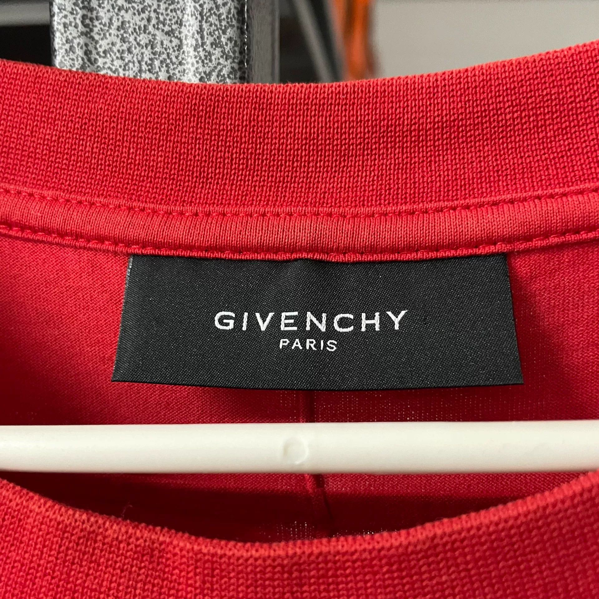 Givenchy Givenchy Red T-Shirt s Men Size US S / EU 44-46 / 1 - 4 Thumbnail