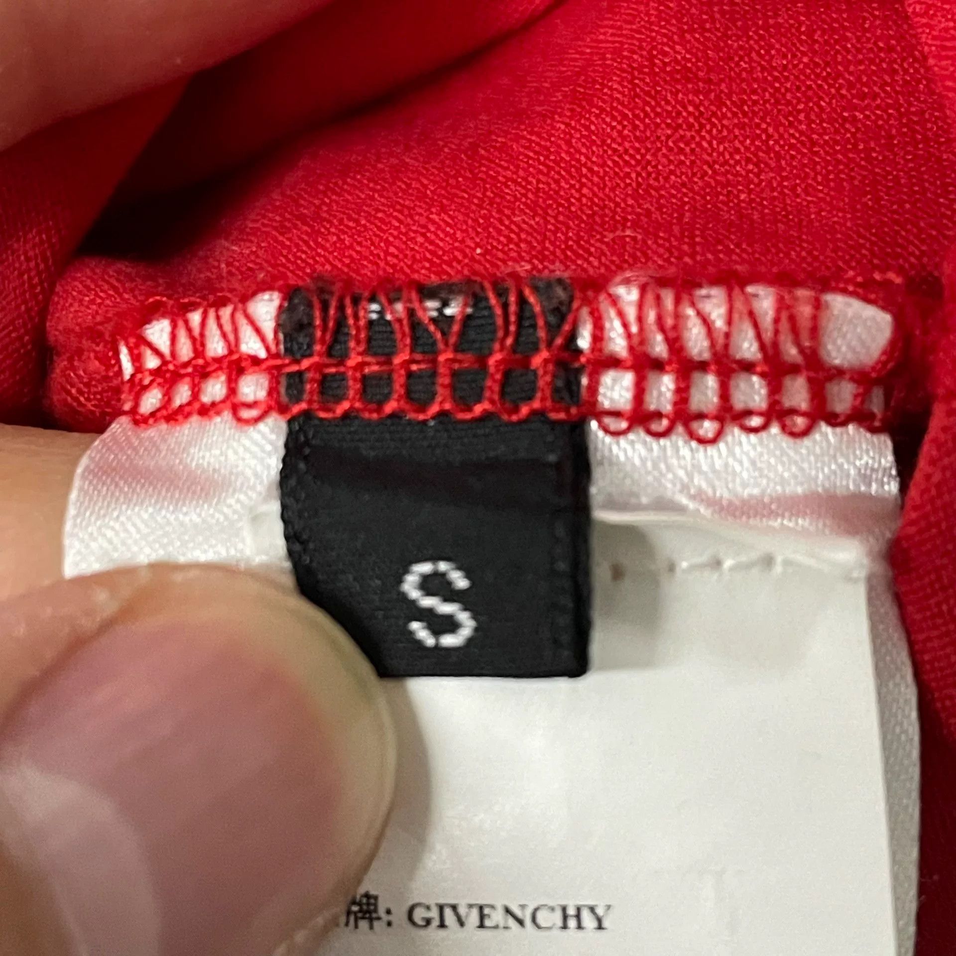 Givenchy Givenchy Red T-Shirt s Men Size US S / EU 44-46 / 1 - 6 Thumbnail