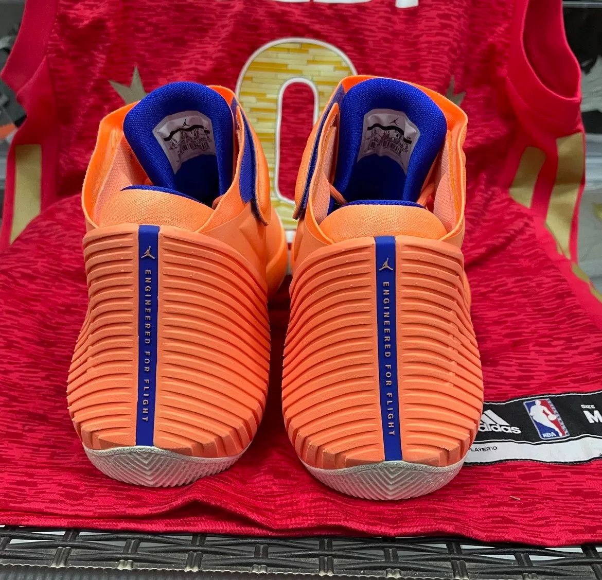 Givenchy Givenchy Orange Lowtop Sneakers 9 Men Size US 9 / EU 42 - 3 Thumbnail