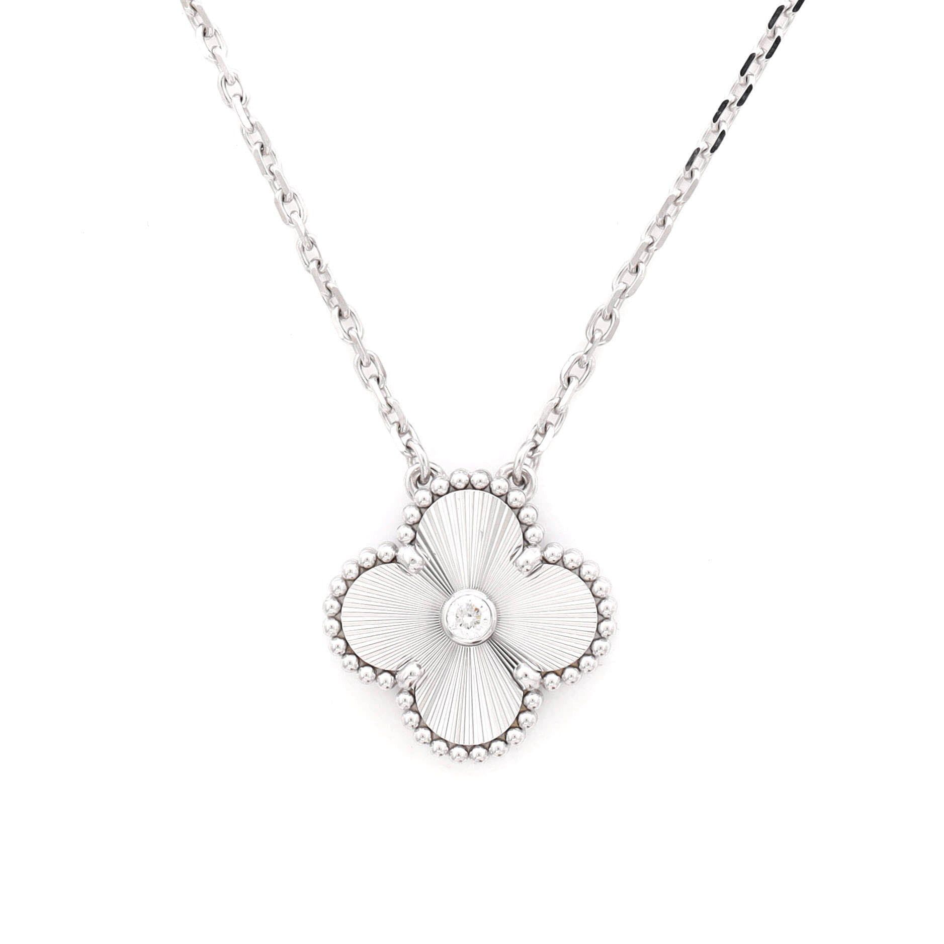 Van Cleef & Arpels Vintage Alhambra Pendant Necklace Size ONE SIZE - 4 Thumbnail