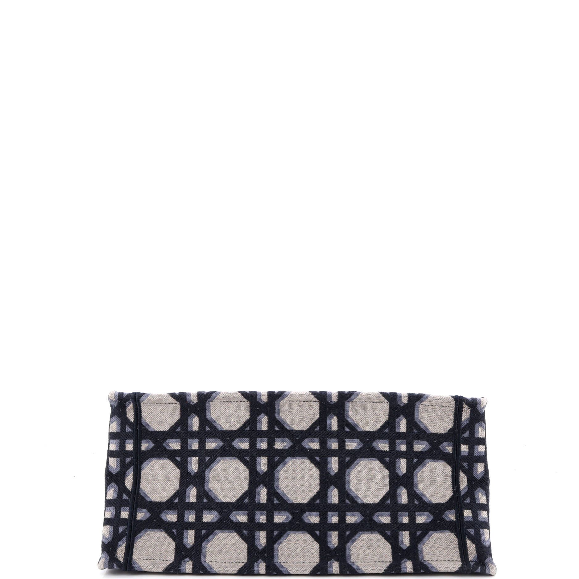 Dior Book Tote Size ONE SIZE - 4 Thumbnail