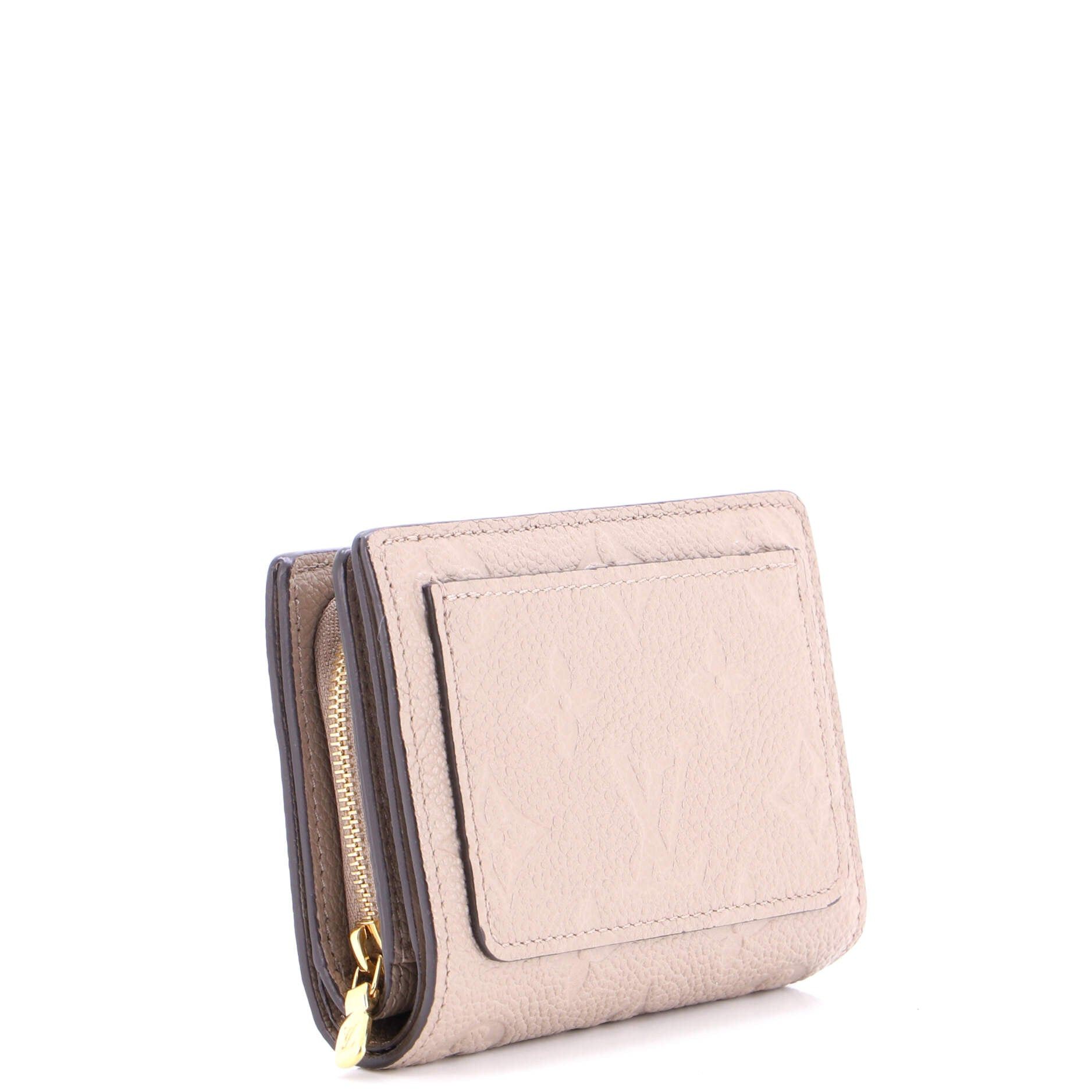 Louis Vuitton Clea Wallet Size ONE SIZE - 2 Thumbnail