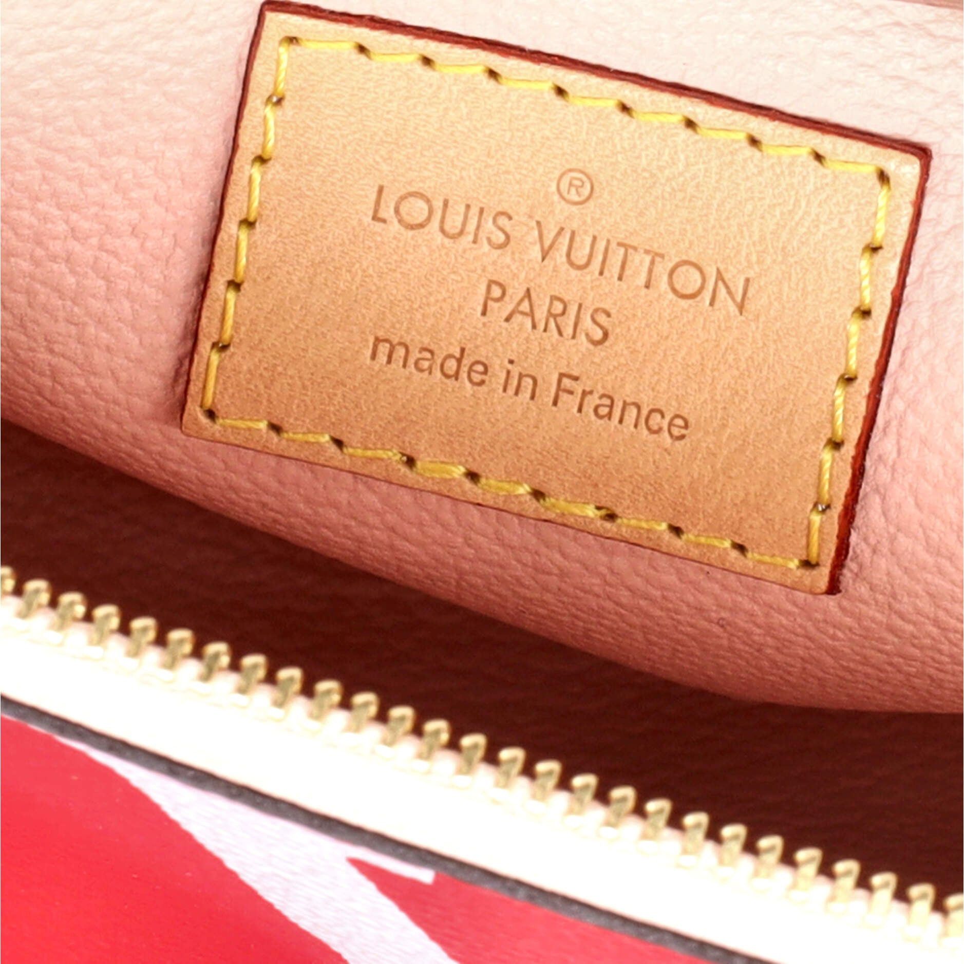 Louis Vuitton Cosmetic Pouch Size ONE SIZE - 6 Thumbnail
