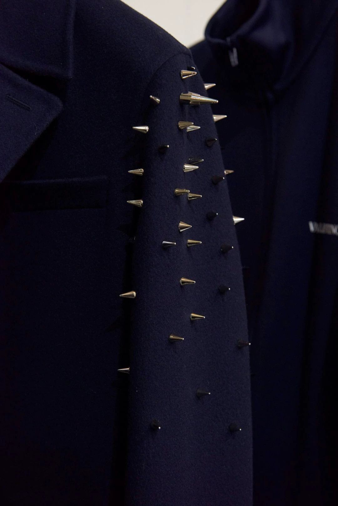 Valentino Valentino Rebel Aristocrat Rivet Long Coat Size US S / EU 44-46 / 1 - 2 Thumbnail