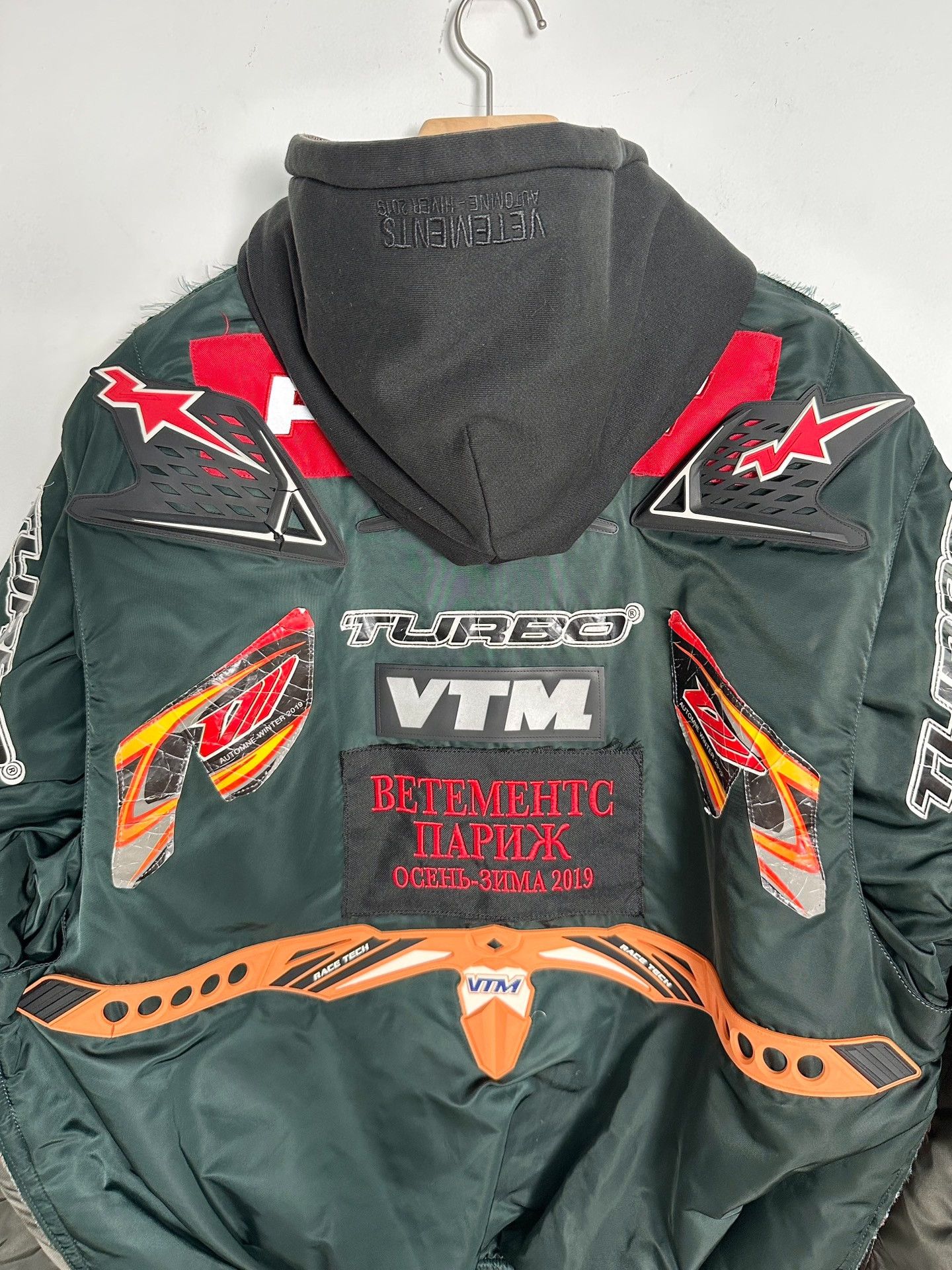 Vetements Vetements X Alpha AW18 Racing Bomber Jacket Size US S / EU 44-46 / 1 - 4 Thumbnail
