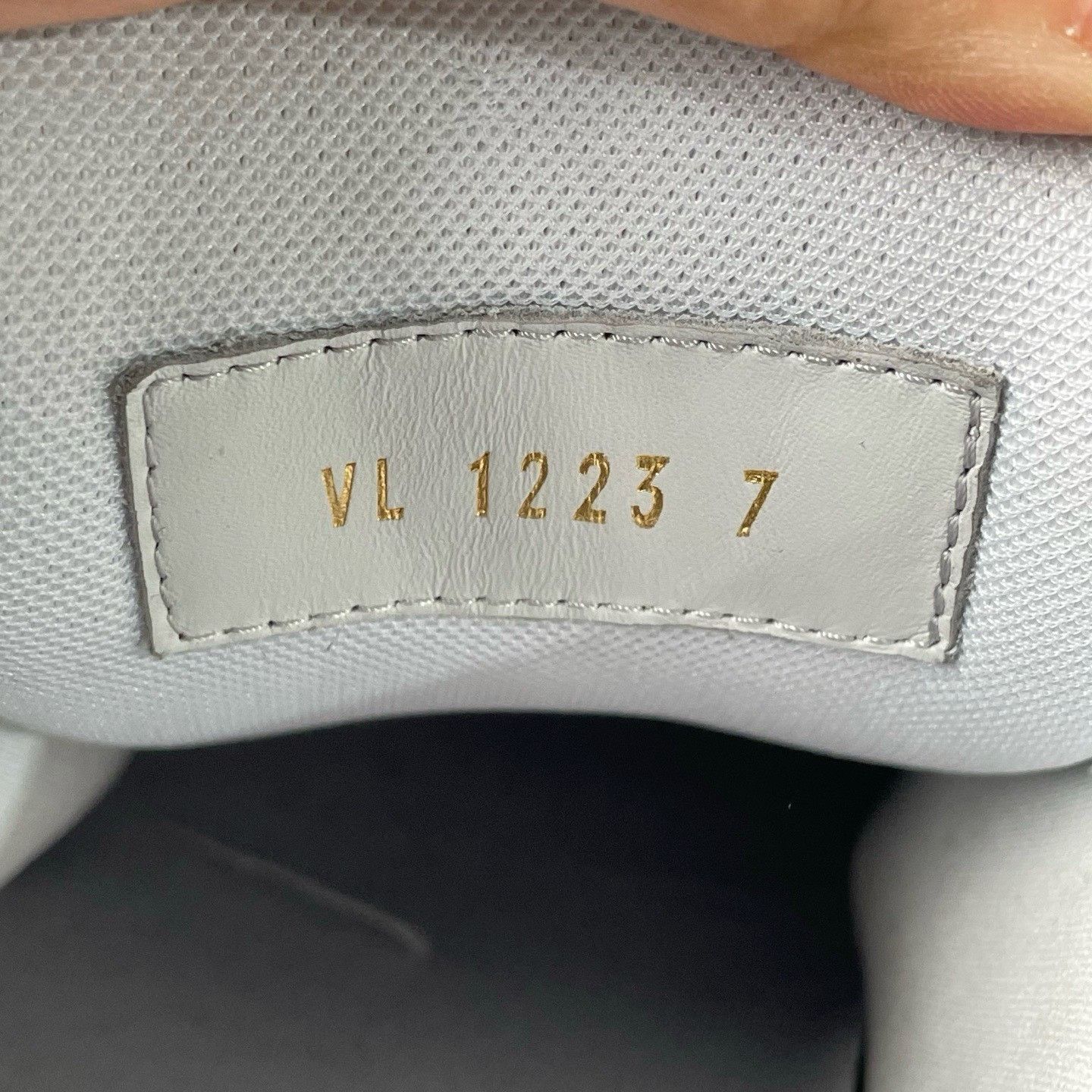 Louis Vuitton LV Trainer Maxi White Gray 41 Size US 8 / EU 41 - 5 Thumbnail