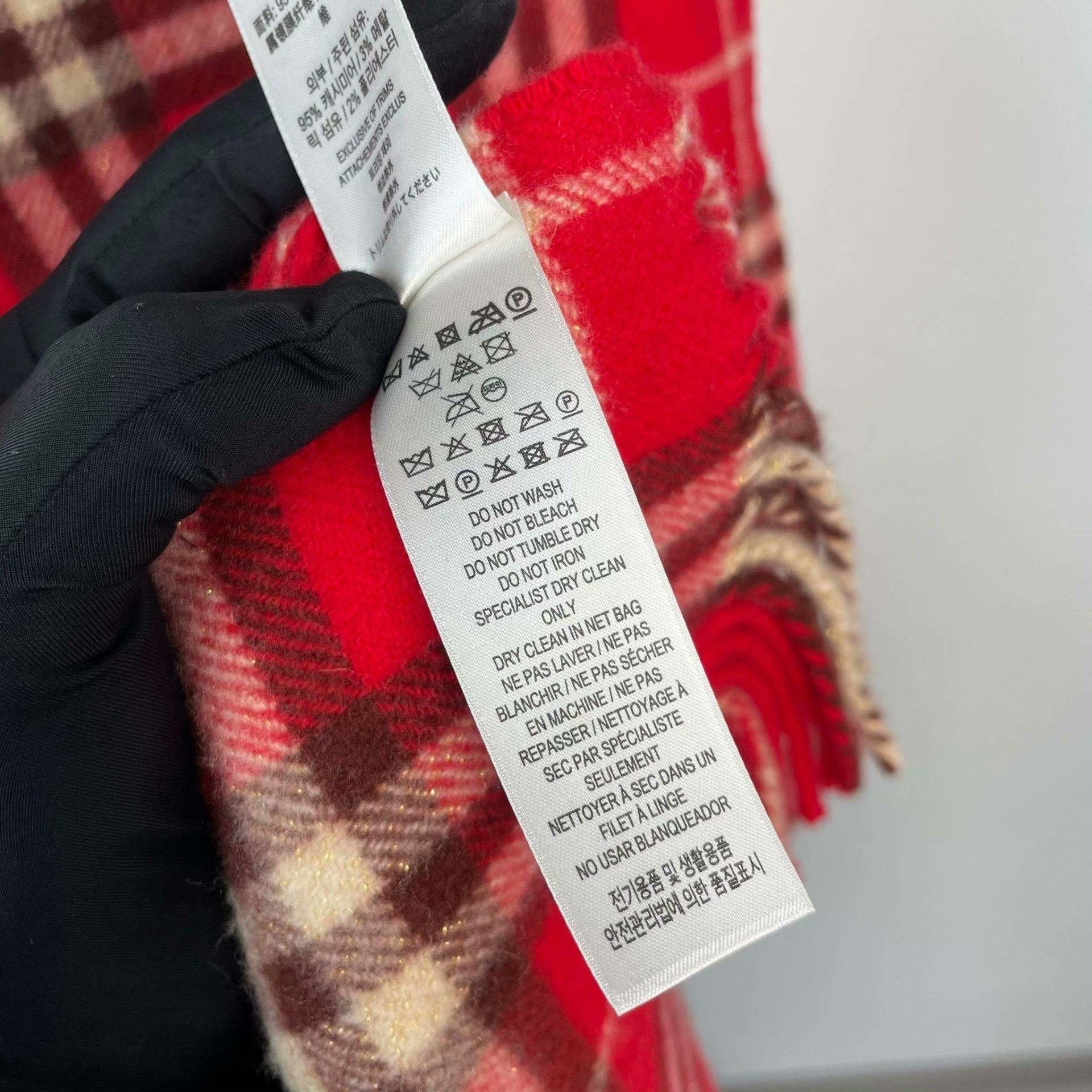 Burberry Burberry Red Plaid Cashmere Scarf Size ONE SIZE - 6 Thumbnail