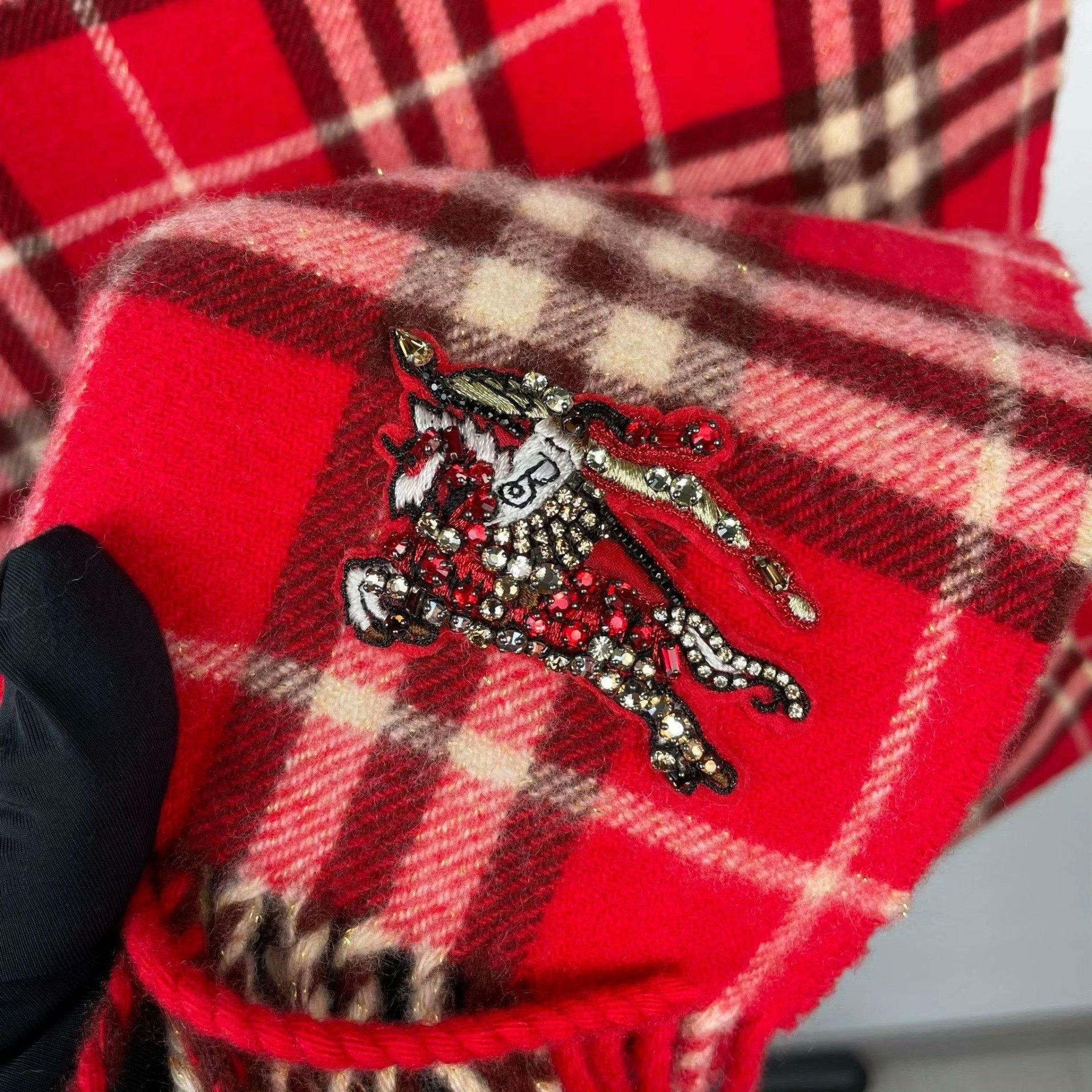 Burberry Burberry Red Plaid Cashmere Scarf Size ONE SIZE - 3 Thumbnail