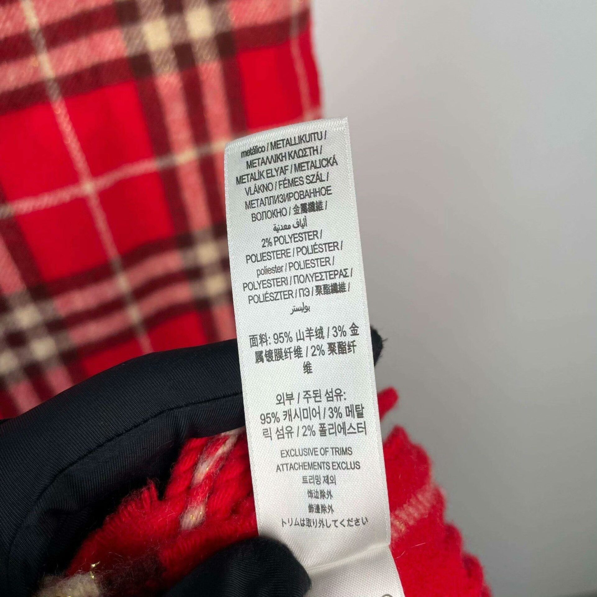 Burberry Burberry Red Plaid Cashmere Scarf Size ONE SIZE - 9 Thumbnail