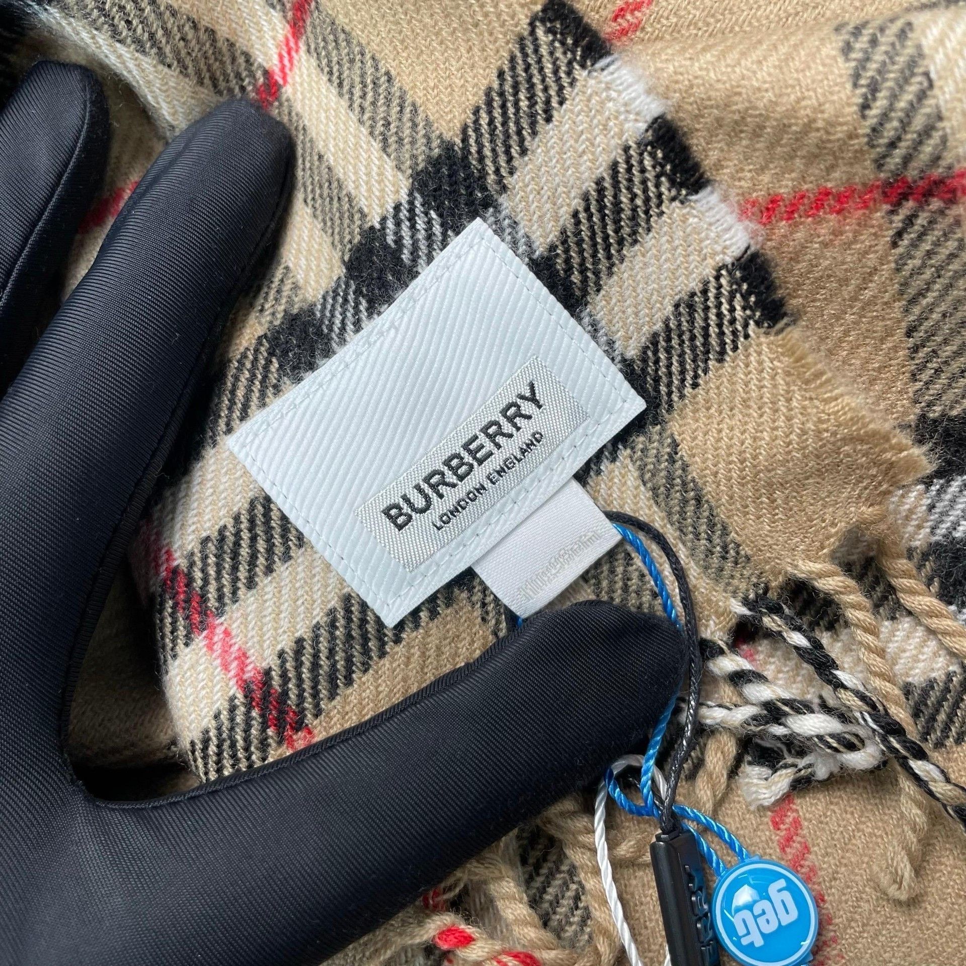 Burberry Burberry Brown Classic Check Cashmere Scarf Size ONE SIZE - 6 Thumbnail