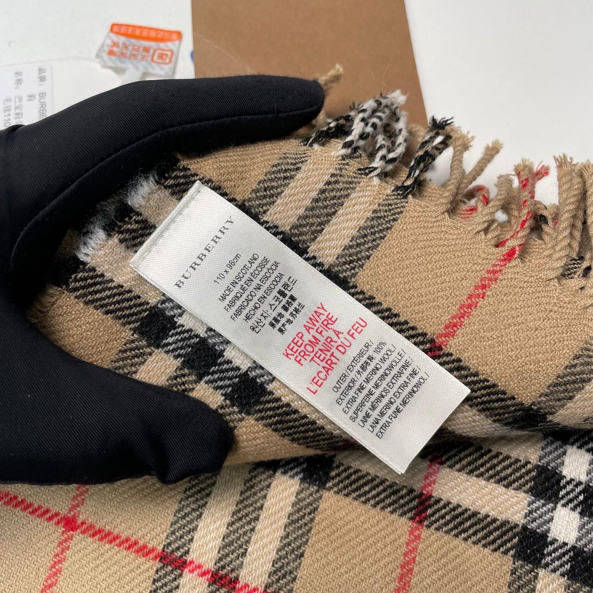 Burberry Burberry Brown Classic Check Cashmere Scarf Size ONE SIZE - 4 Thumbnail