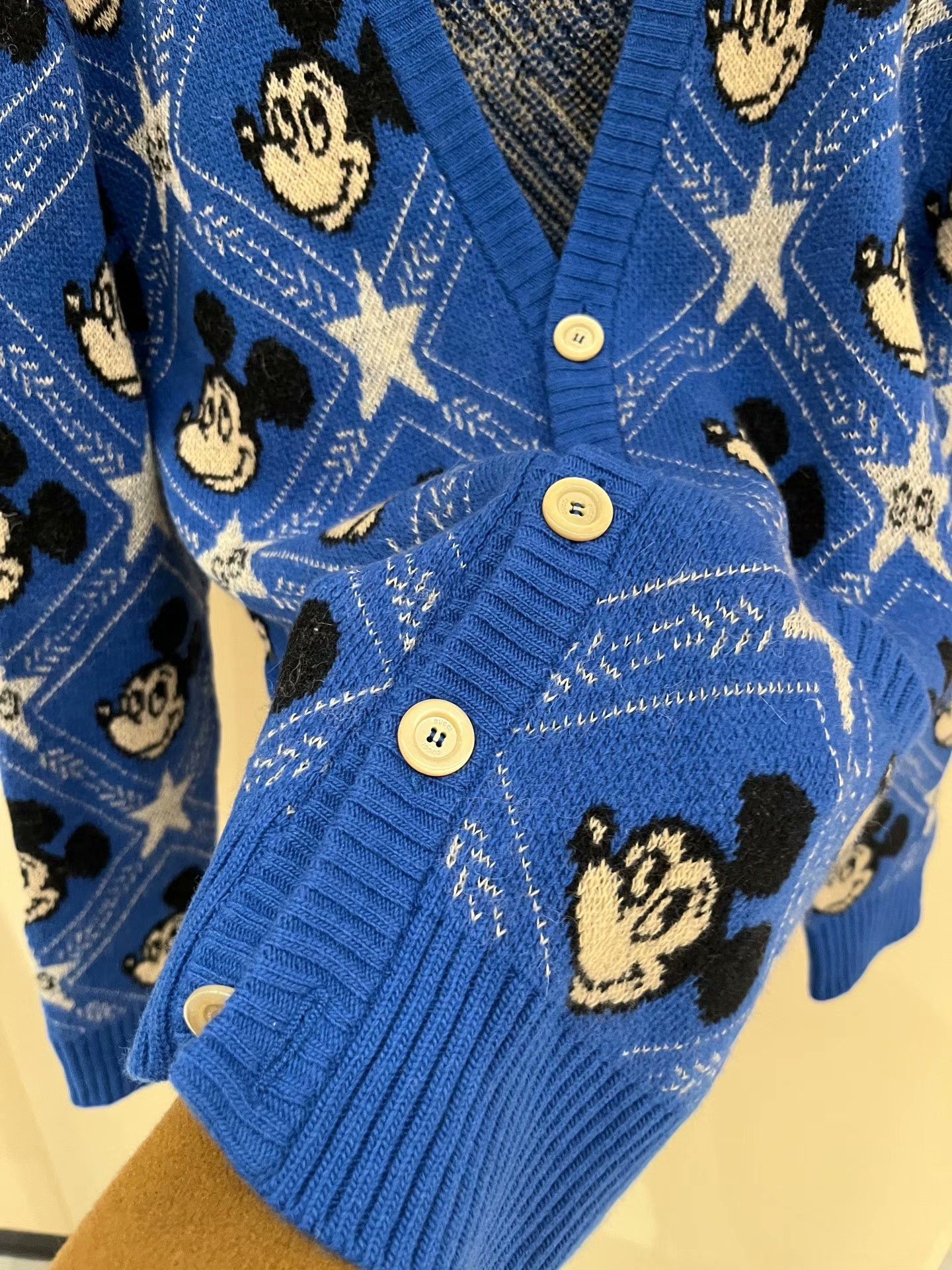 Gucci Gucci x Disney Blue Mickey Wool Cardigan Size US M / EU 48-50 / 2 - 4 Thumbnail
