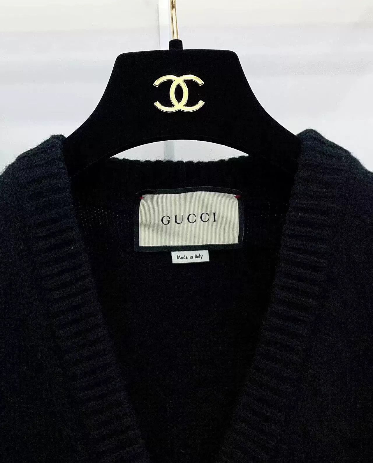 Gucci Gucci Leopard Embroidery V-Neck Sweater Size US S / EU 44-46 / 1 - 2 Thumbnail