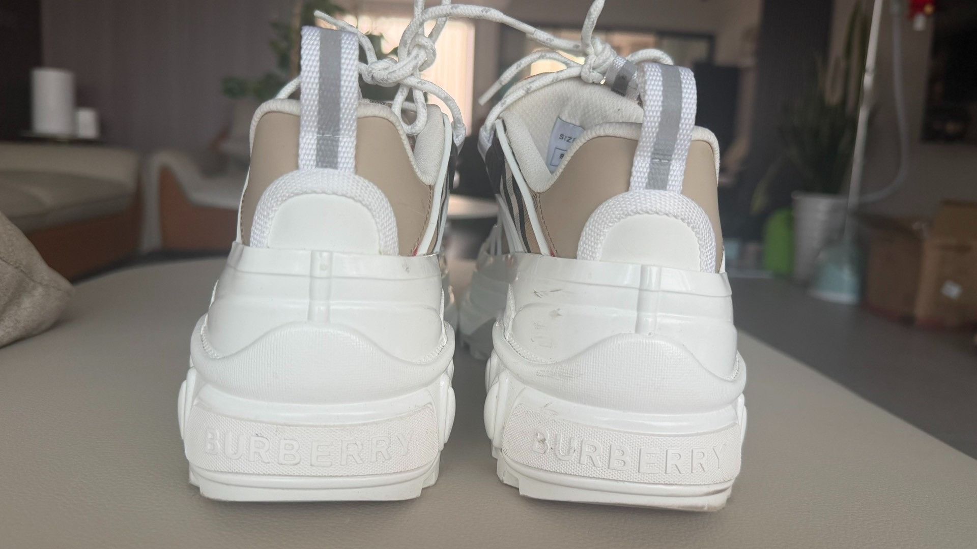 Burberry Burberry Check Pattern Dad Shoes Size US 7 / EU 40 - 4 Thumbnail