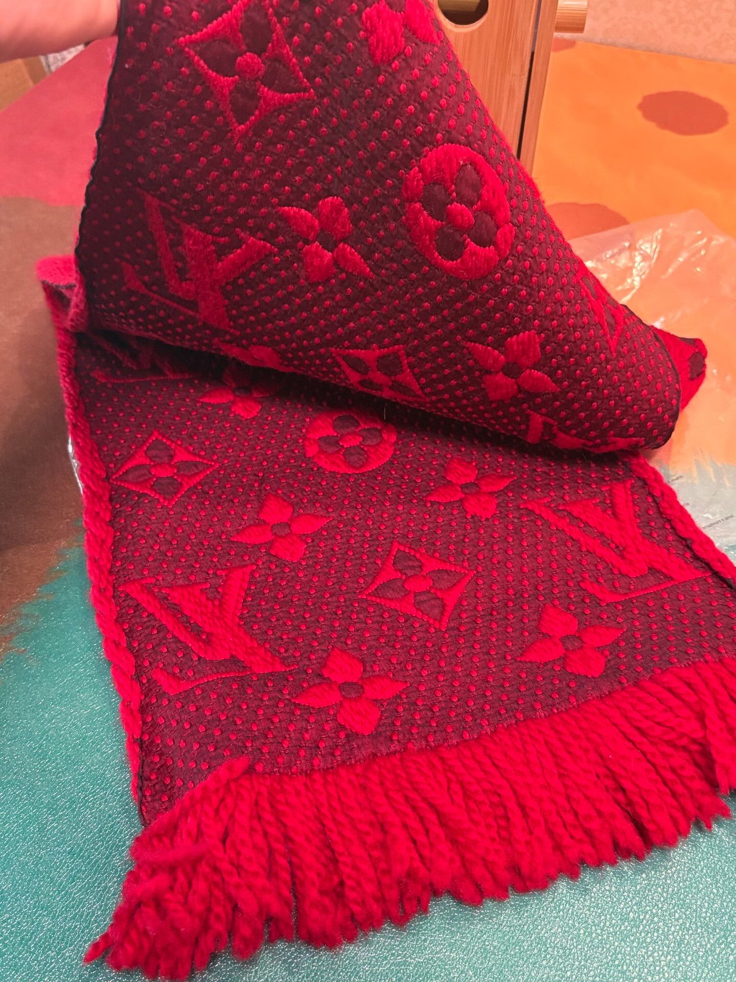 Louis Vuitton LV Logomania Red Wool Scarf Size ONE SIZE - 3 Thumbnail