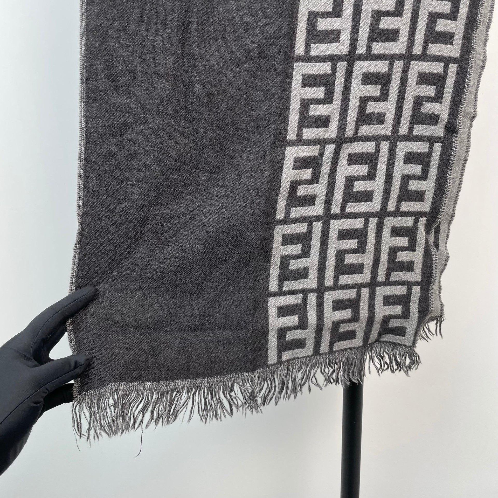 Fendi FENDI Black Gray Gradient Fringe Scarf Size ONE SIZE - 4 Thumbnail