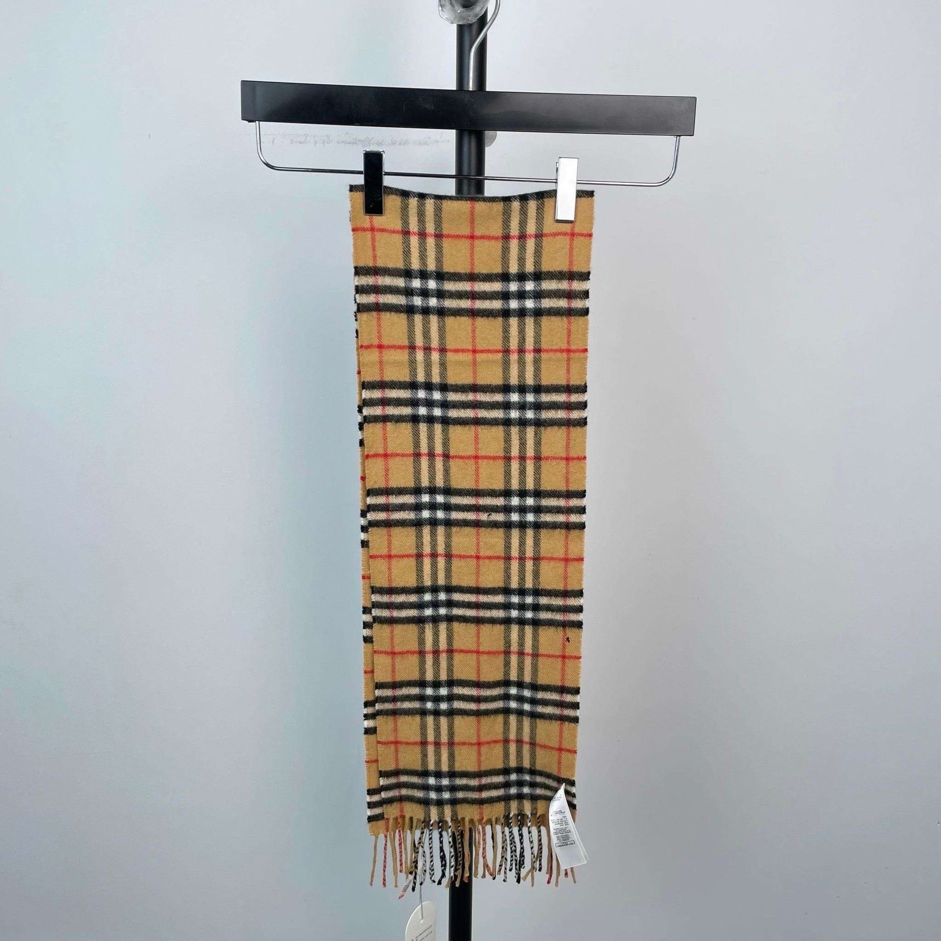 Burberry Burberry Plaid Tassel Scarf Size ONE SIZE - 3 Thumbnail