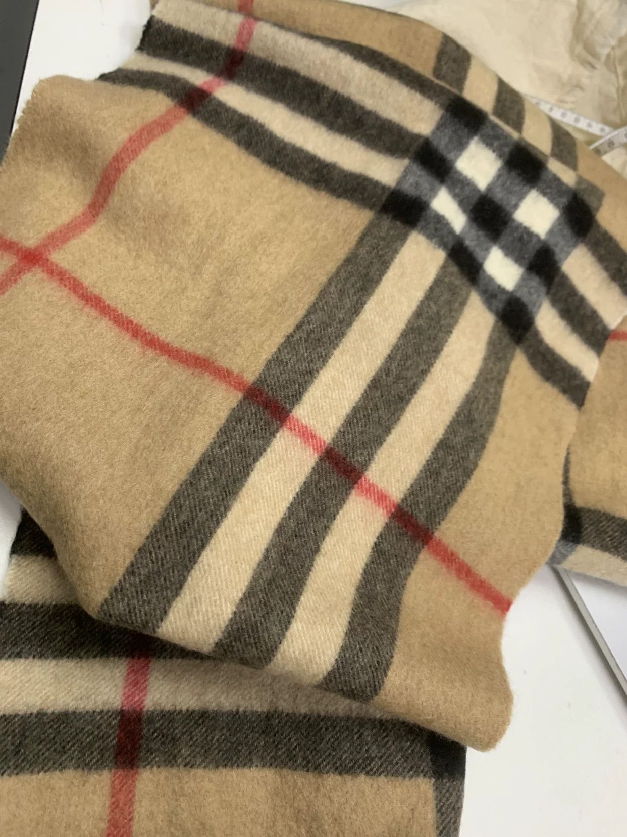 Burberry Burberry Classic Check Cashmere Scarf Size ONE SIZE - 7 Thumbnail