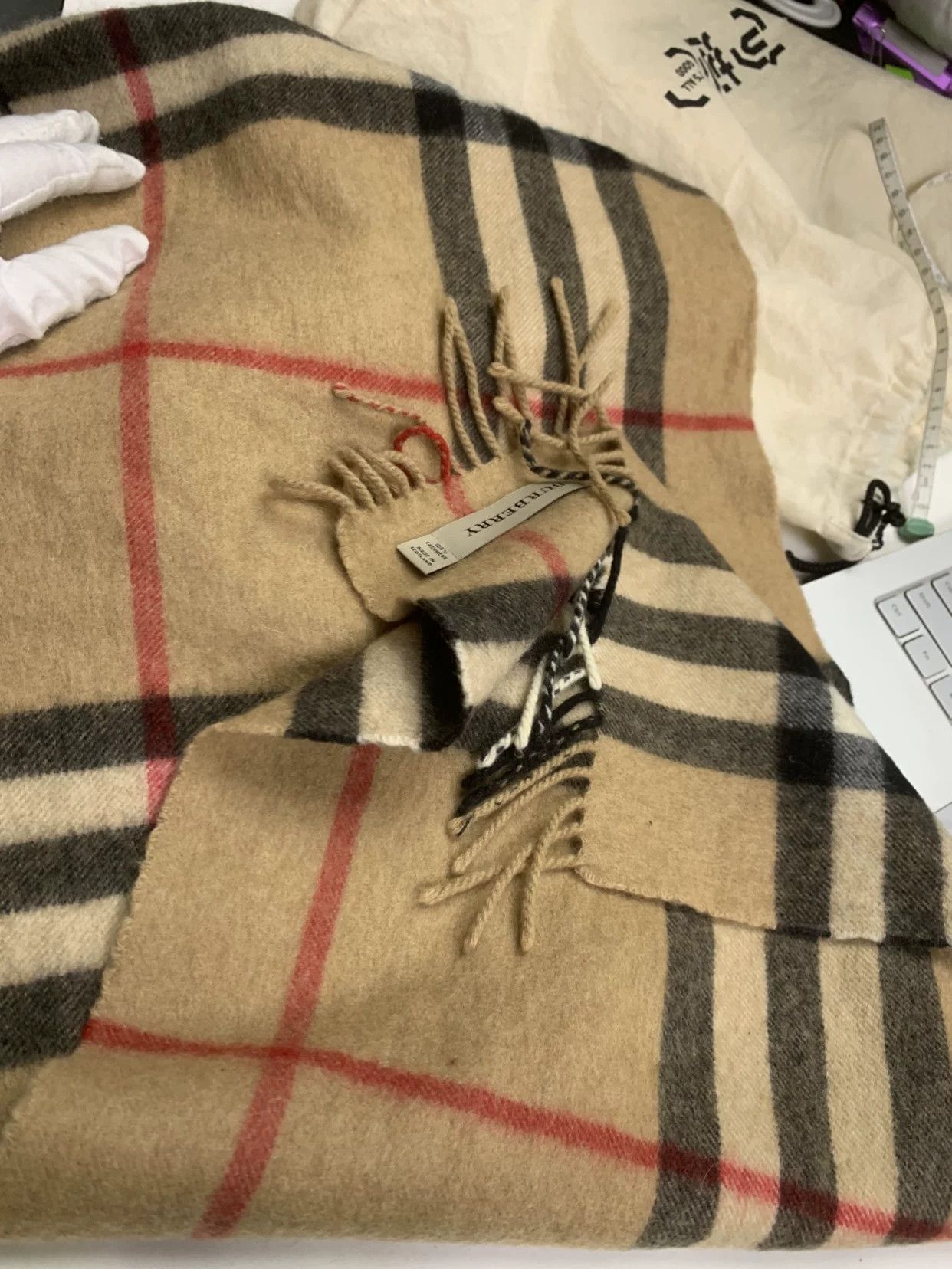 Burberry Burberry Classic Check Cashmere Scarf Size ONE SIZE - 6 Thumbnail