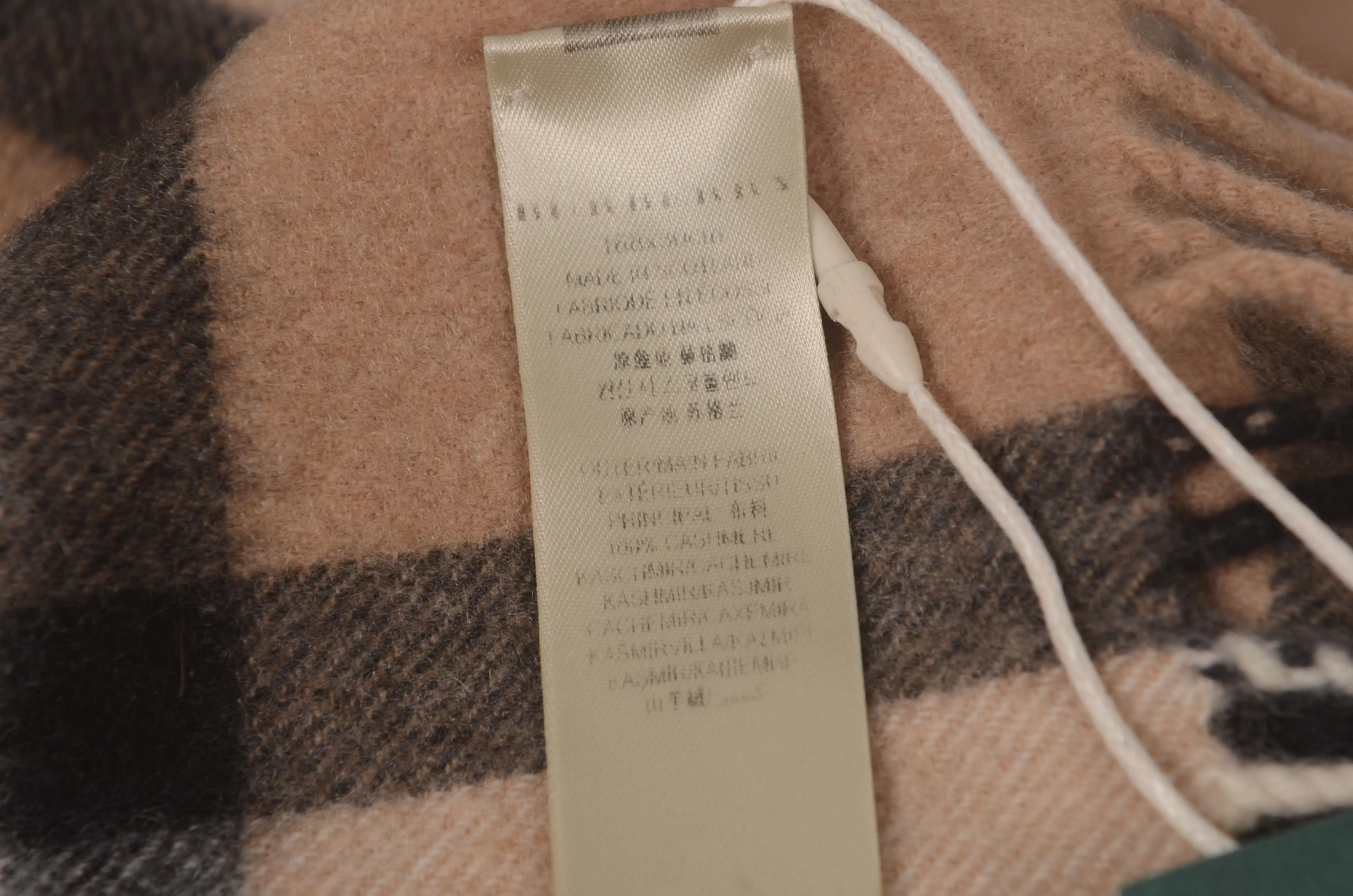 Burberry Burberry Classic Check Cashmere Scarf Size ONE SIZE - 2 Thumbnail