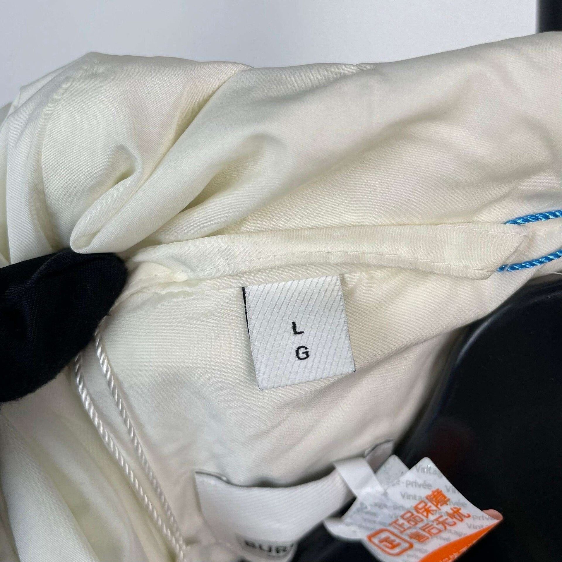 Burberry Burberry White Zip-Up Jacket with Large Logo Size US L / EU 52-54 / 3 - 8 Thumbnail